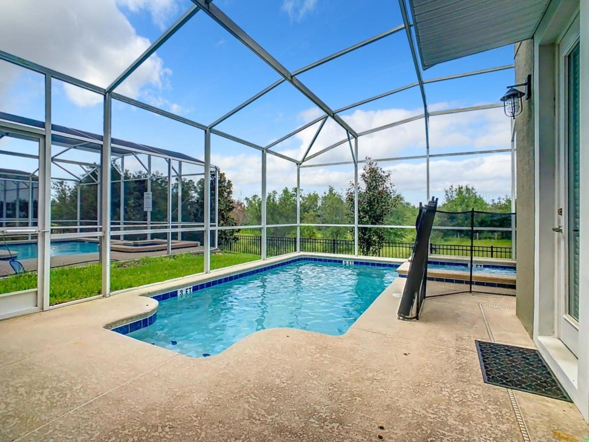 Luxury 5BR Near Disney | Pool & Golf Retreat