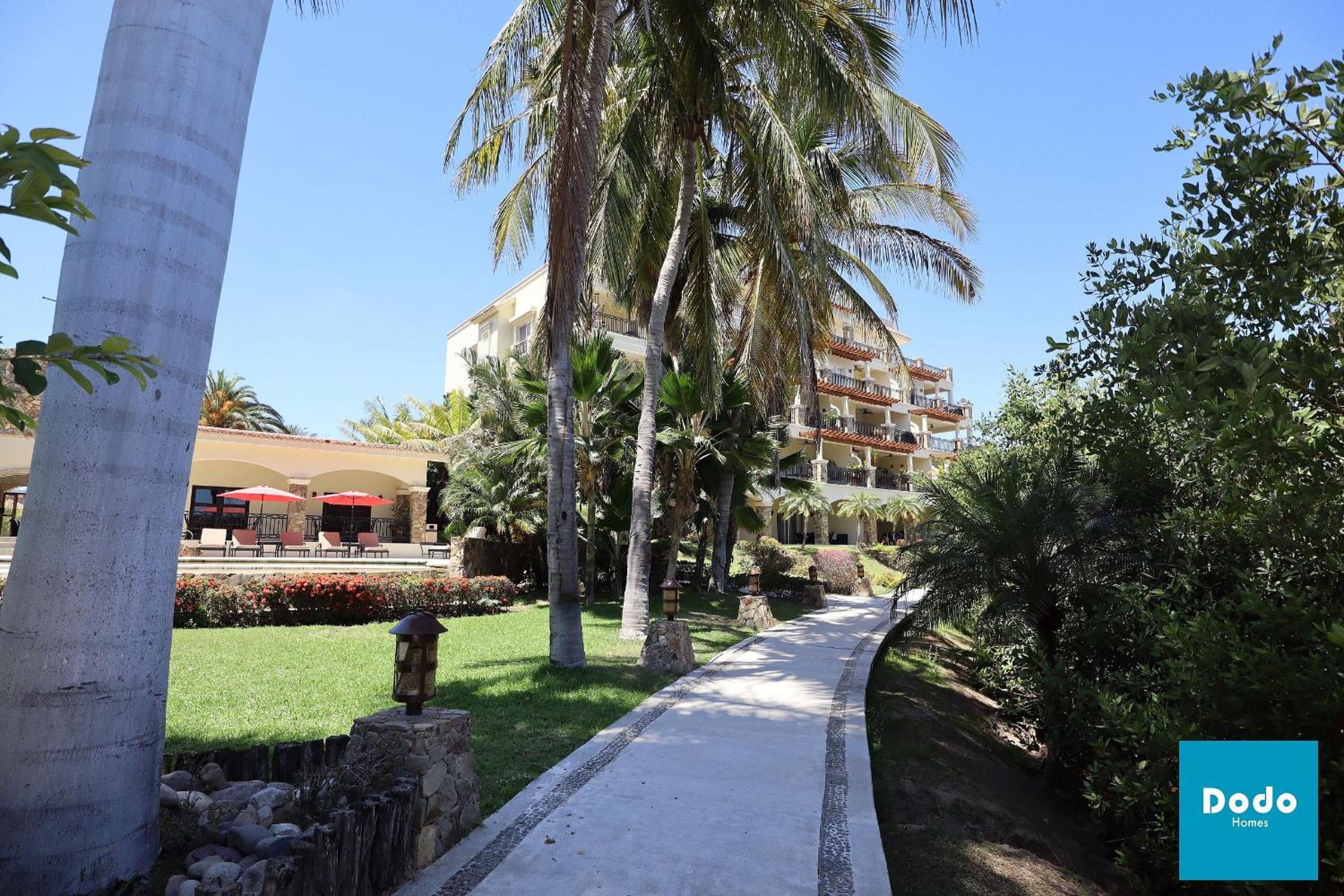 Departamentos a pie de la Marina Mazatlan