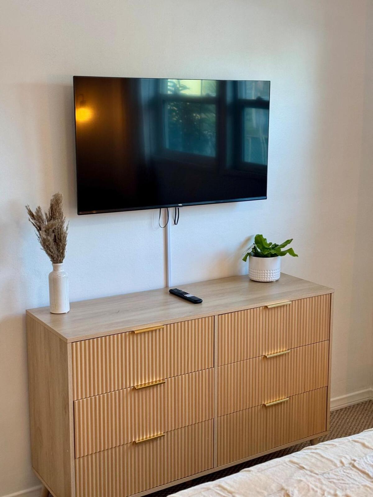 Carlsbad Beach Bungalow