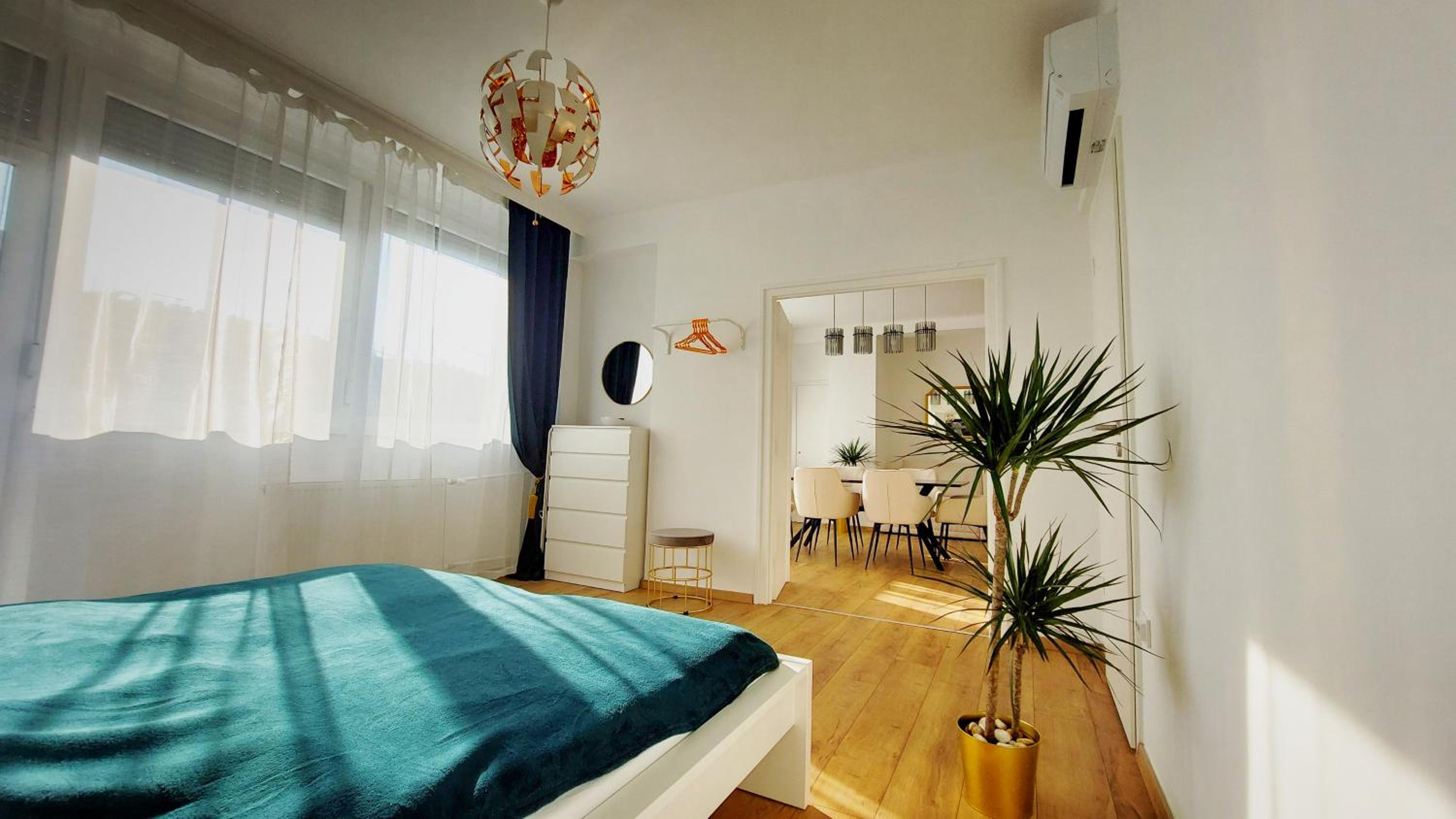 Central Station Lux Downtown Apartman