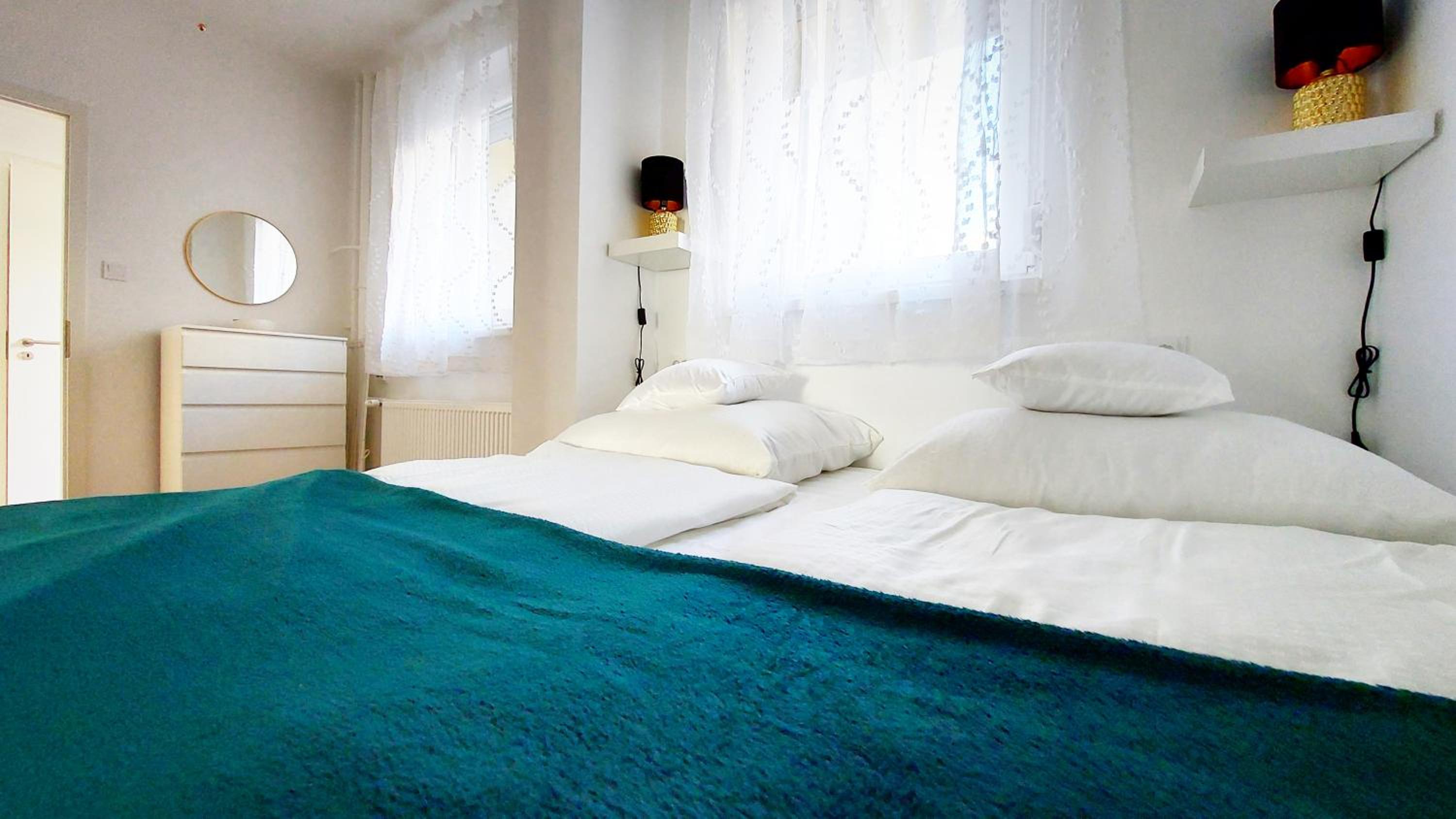 Central Station Lux Downtown Apartman