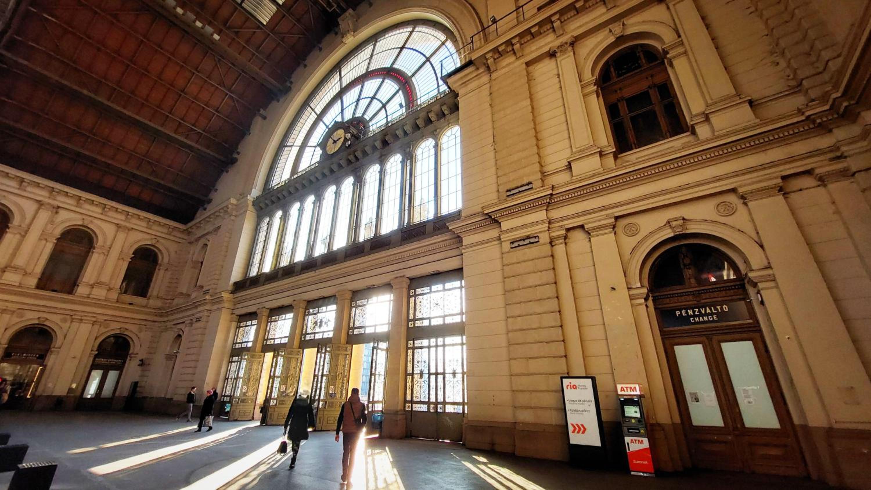 Central Station Lux Downtown Apartman