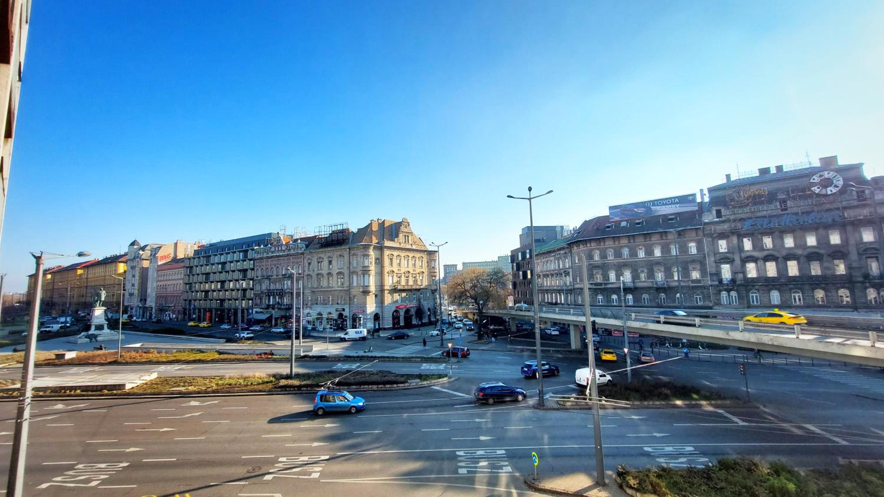 Central Station Lux Downtown Apartman