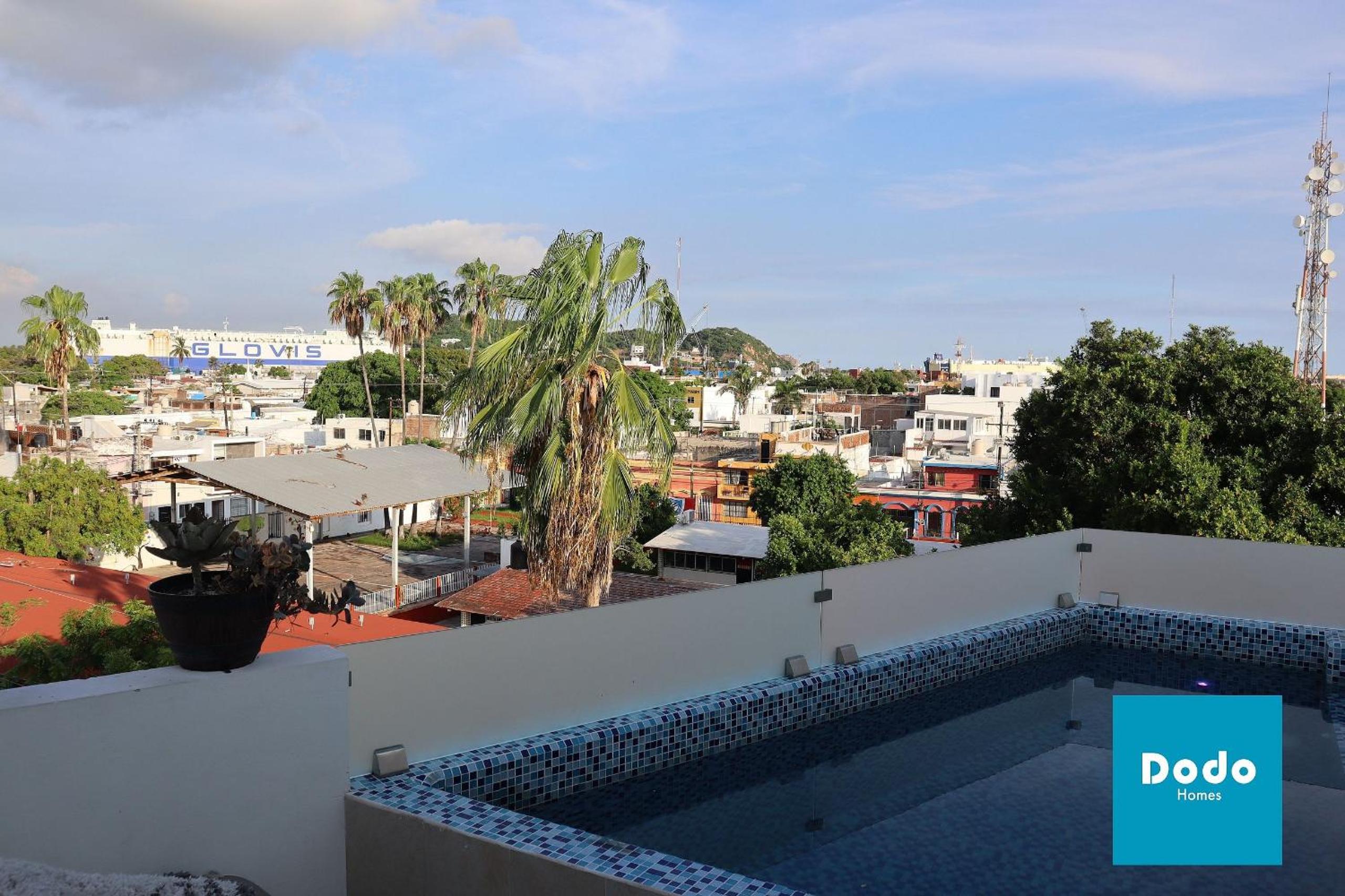 Casa en Mazatlan con alberca privada en centro historico