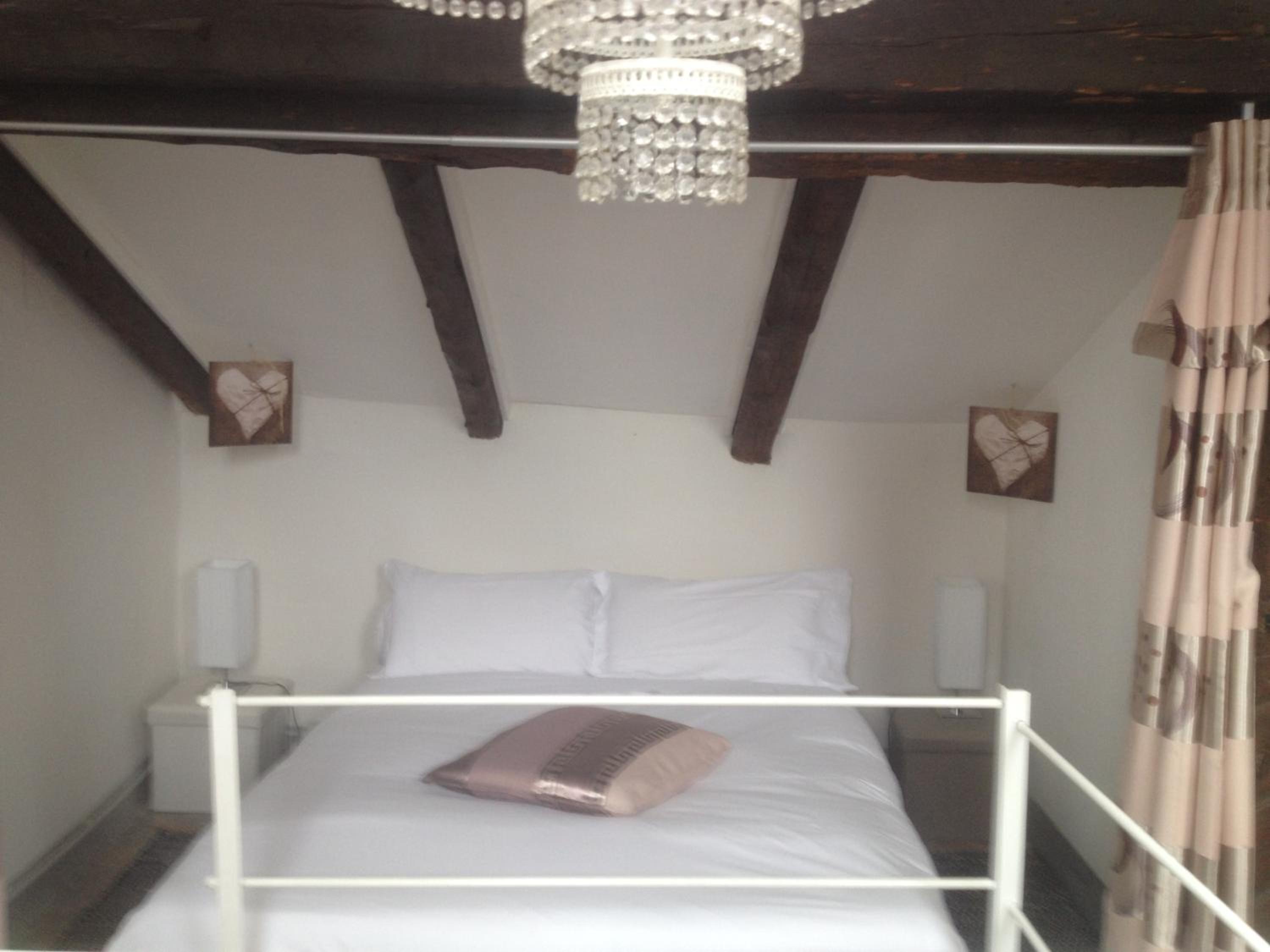 19 Borgo Cavour view 2