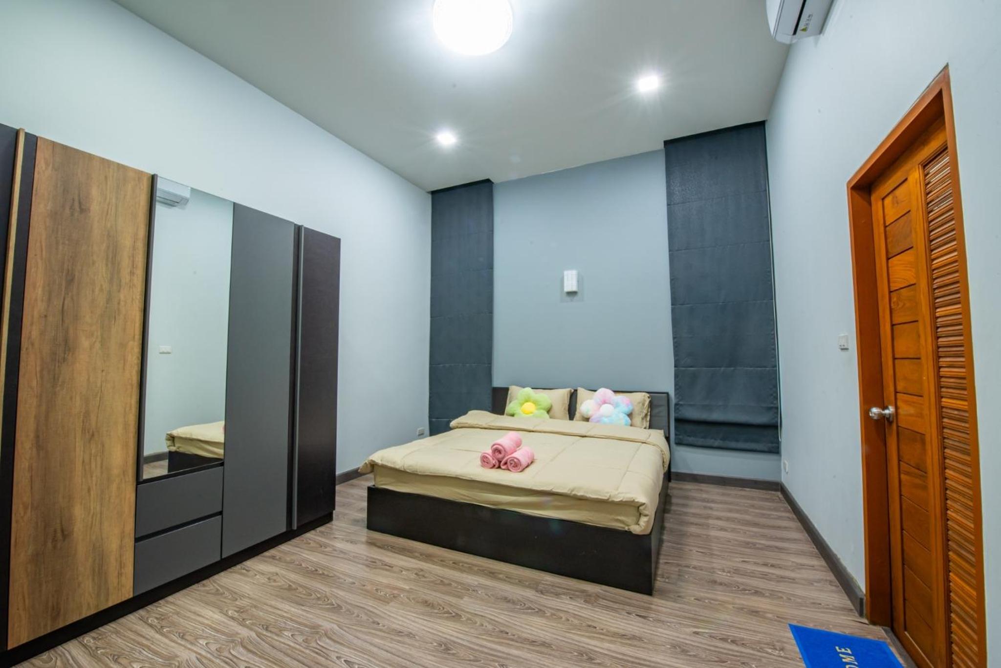 Airport Pool Villa บางเสร่