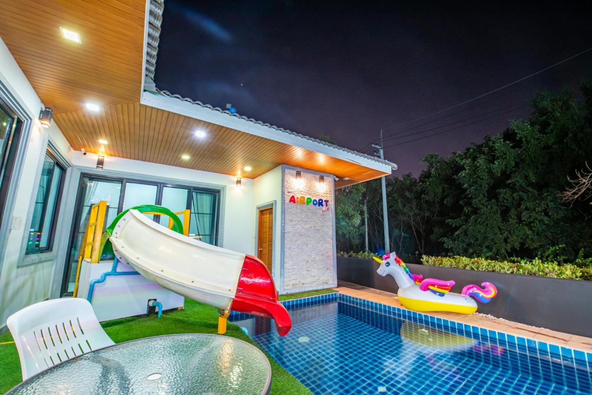 Airport Pool Villa บางเสร่