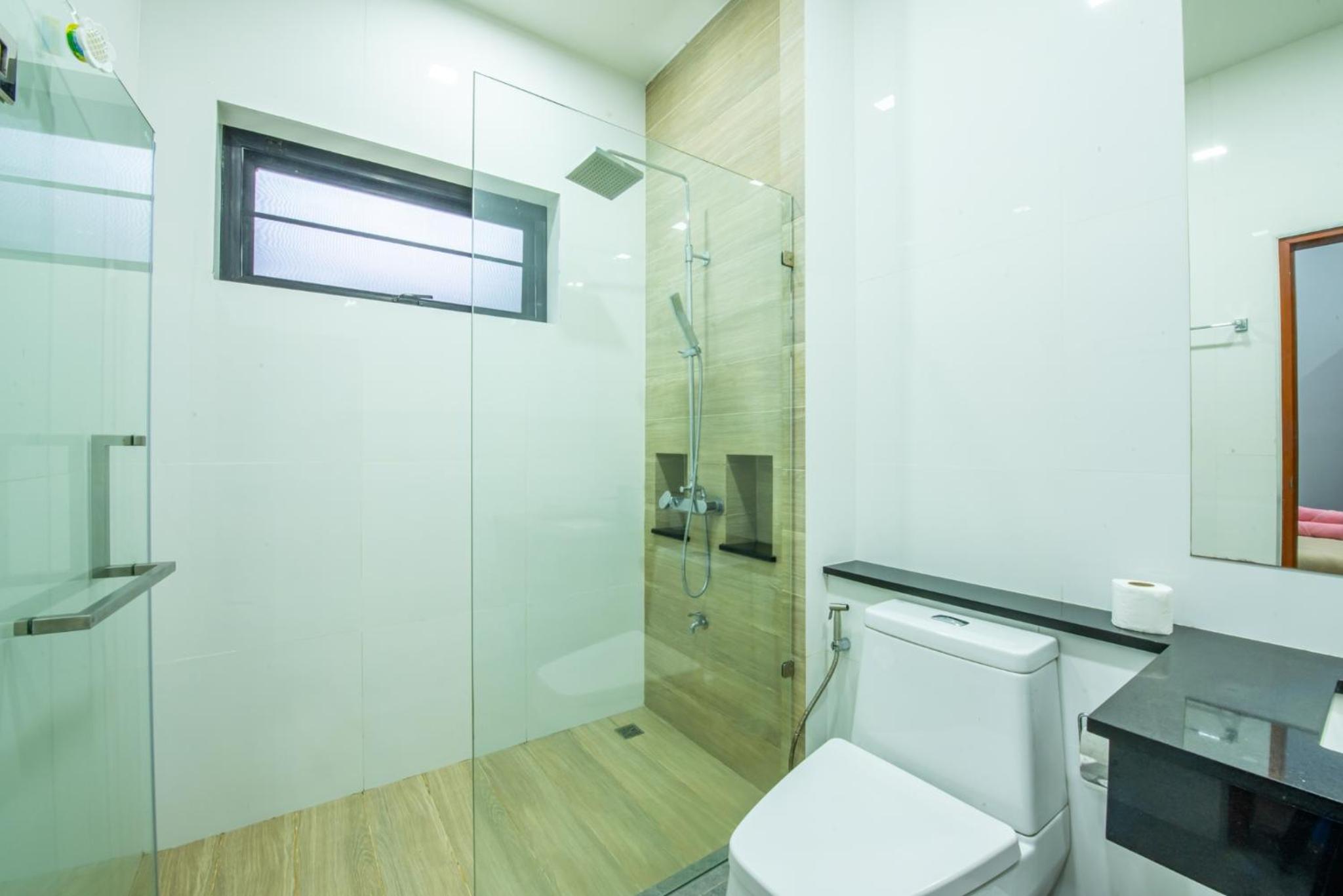 Airport Pool Villa บางเสร่