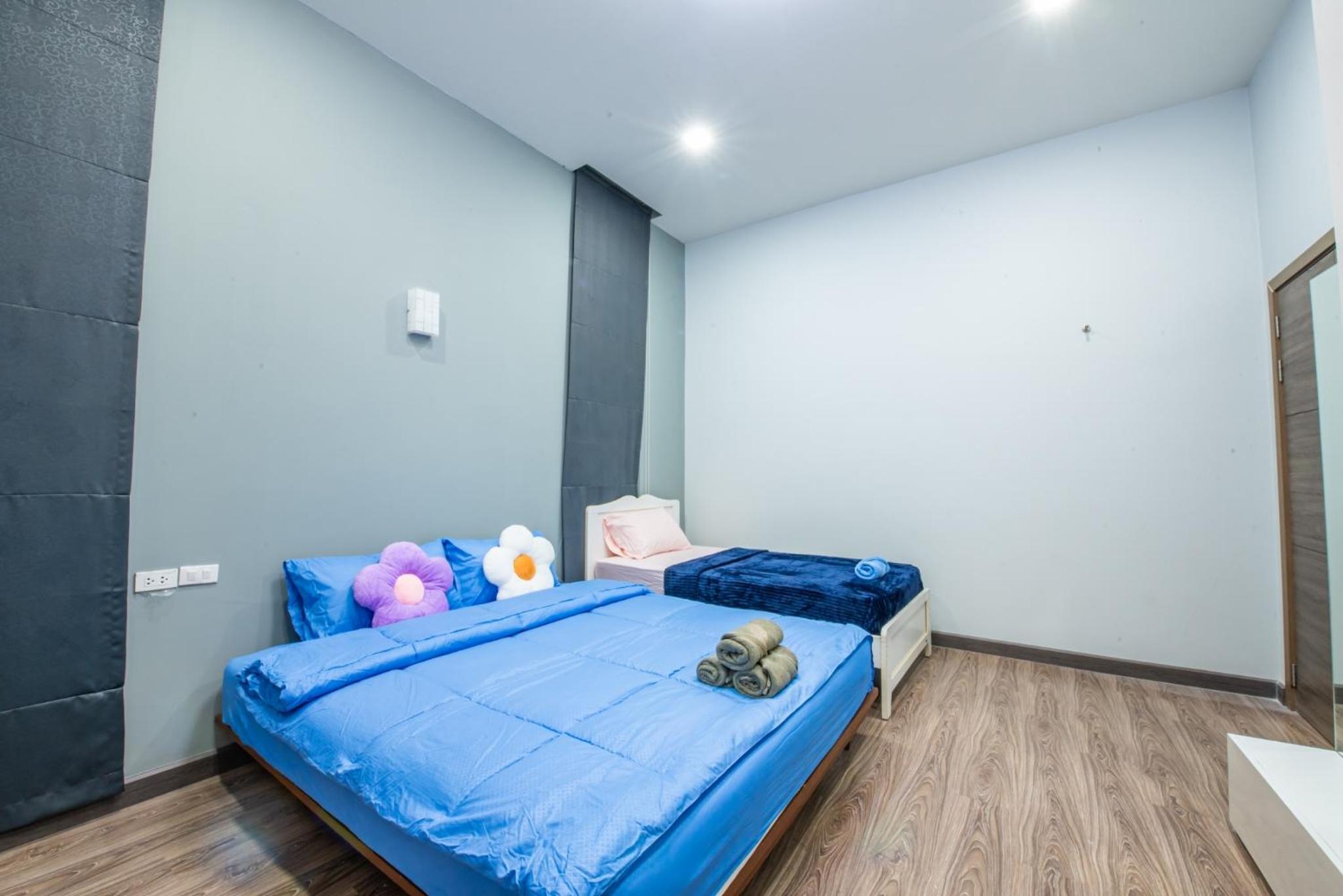 Airport Pool Villa บางเสร่
