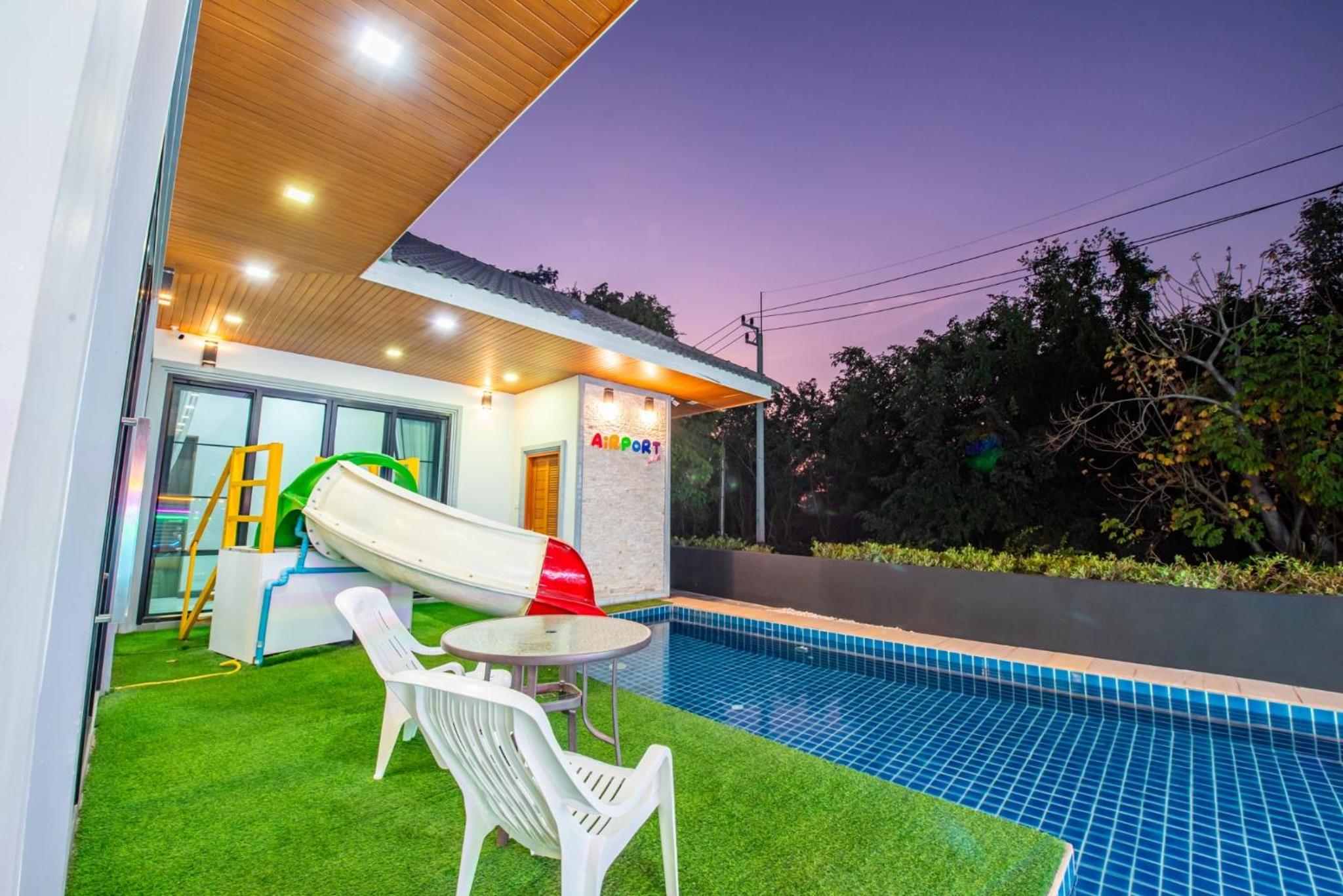 Airport Pool Villa บางเสร่