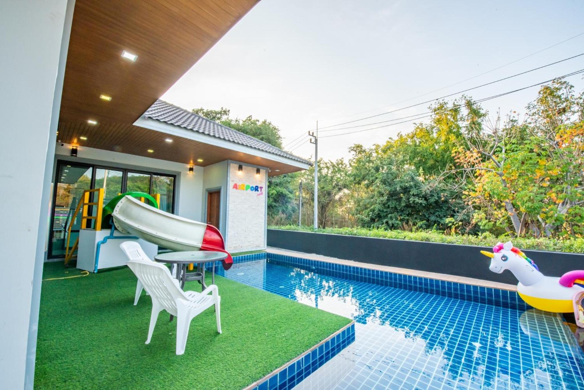 Airport Pool Villa บางเสร่