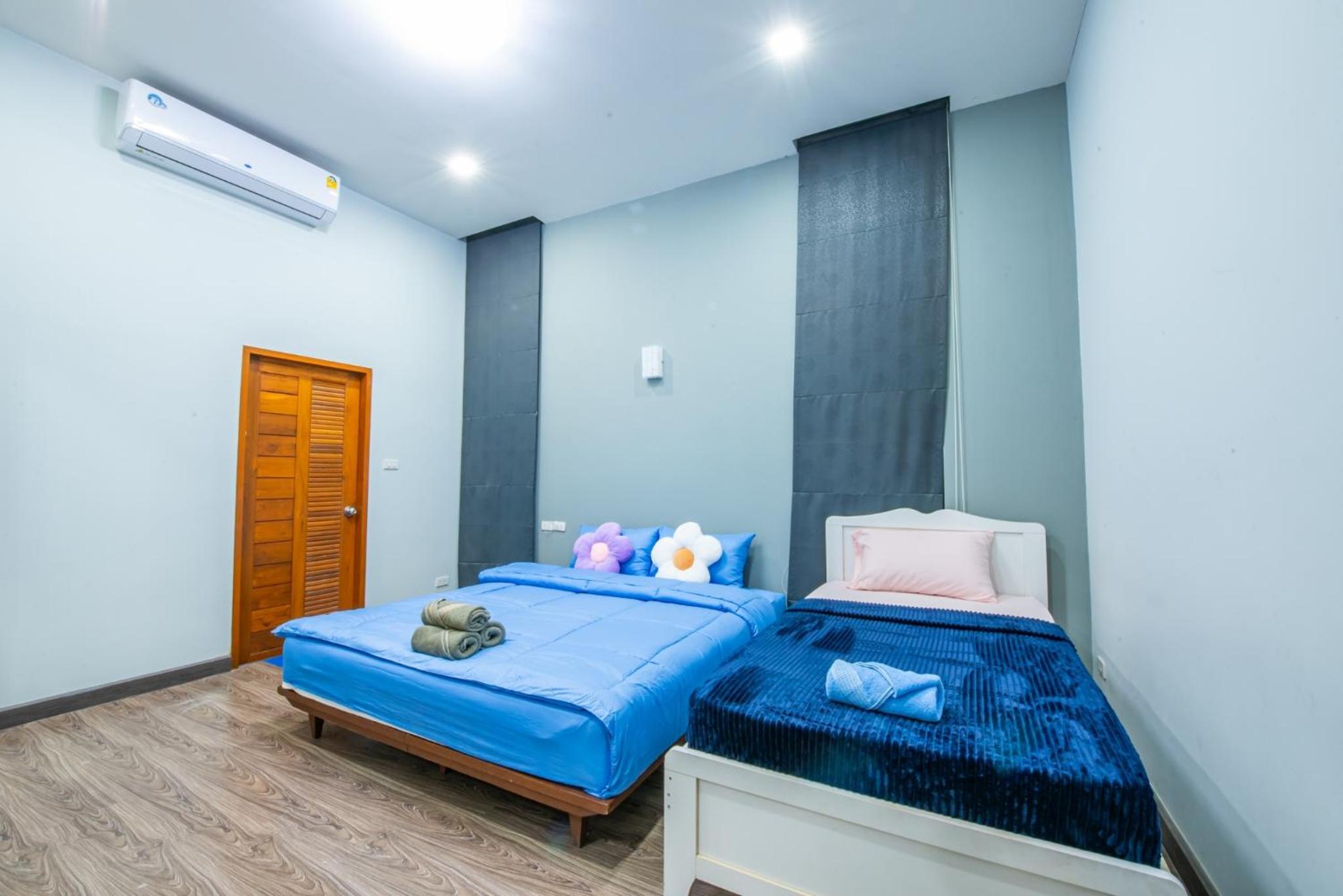 Airport Pool Villa บางเสร่