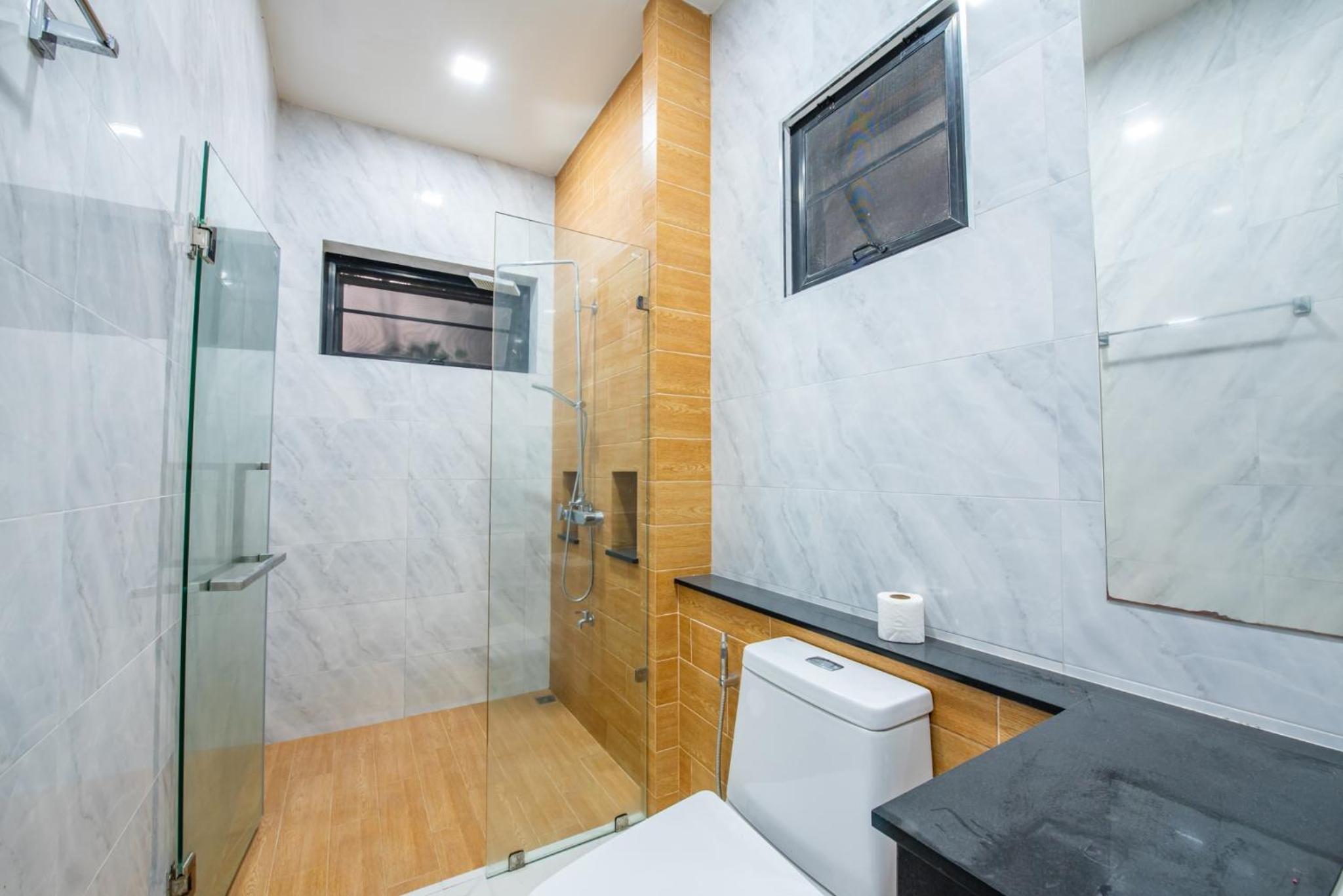 Airport Pool Villa บางเสร่