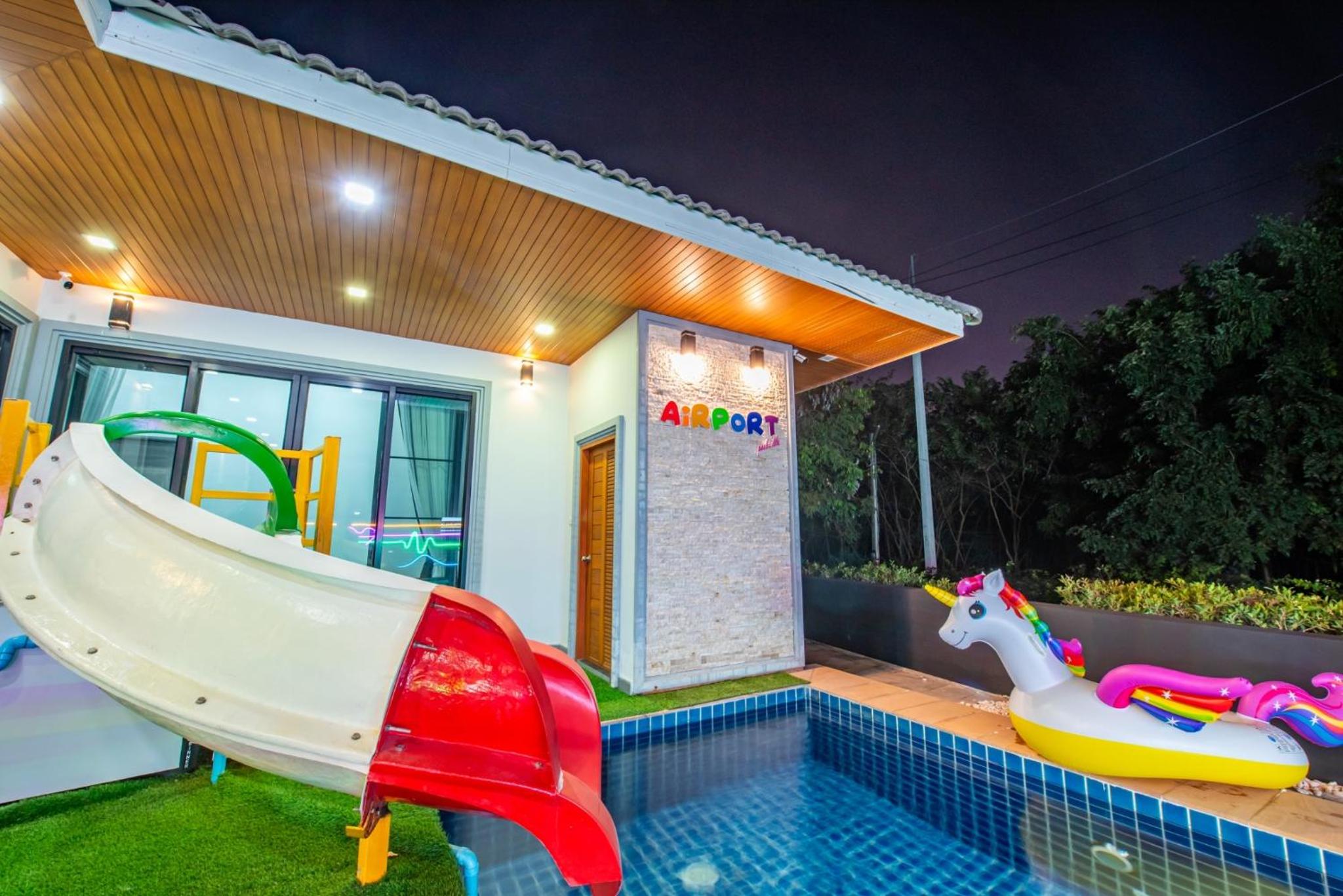 Airport Pool Villa บางเสร่
