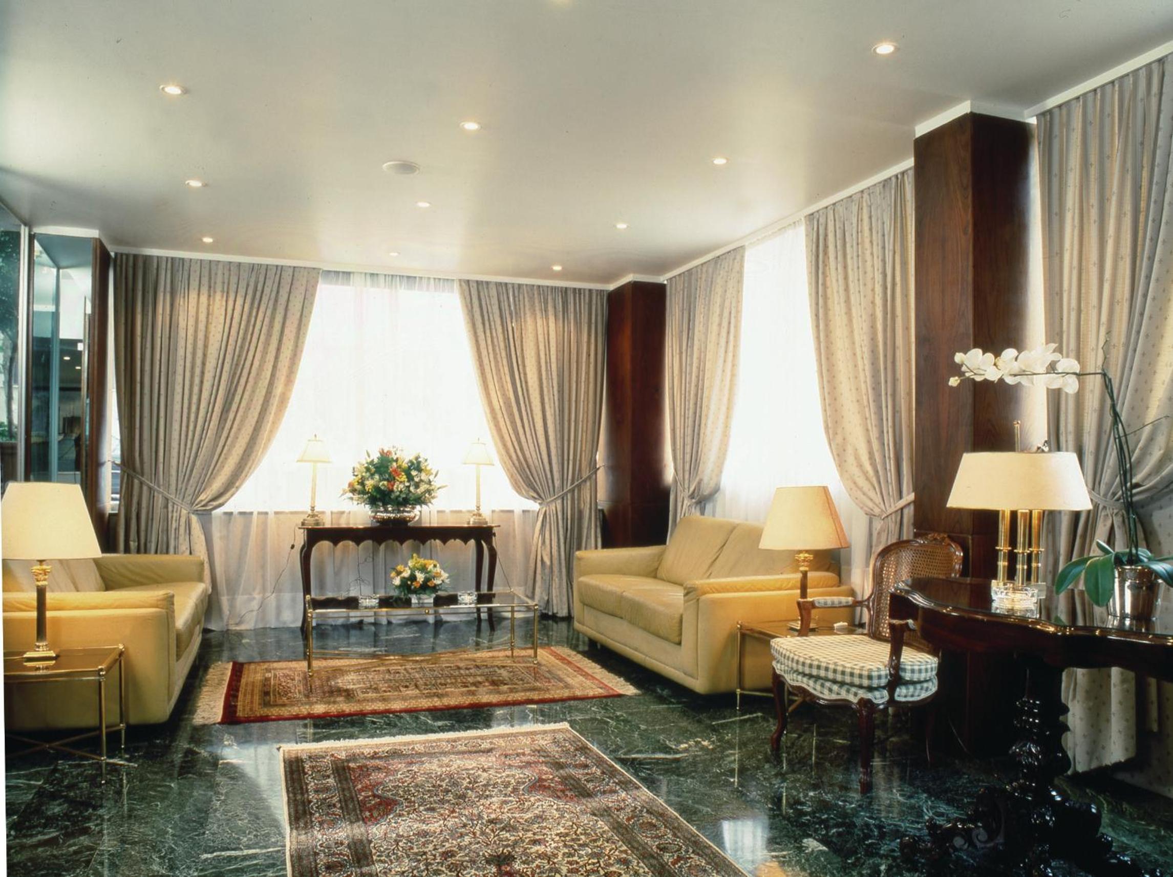 Piraeus Vacations - The Park Hotel Piraeus - Property Image 2
