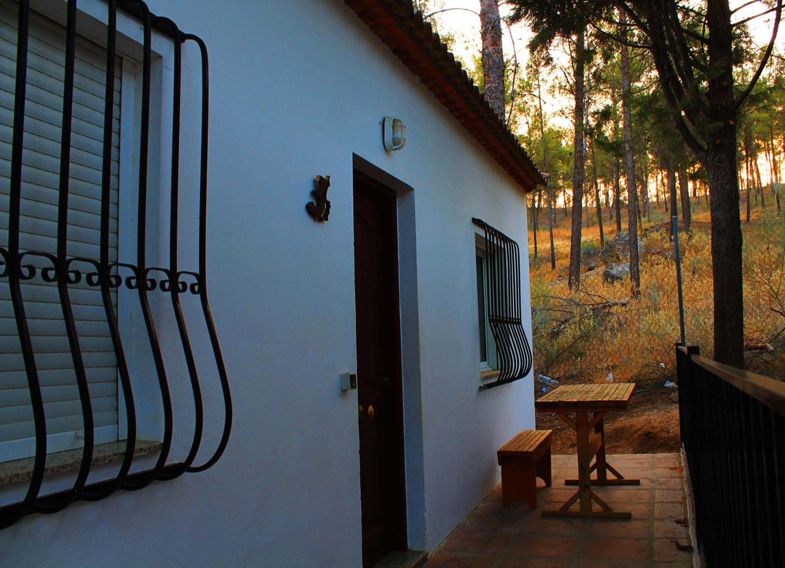 CENTRO DE OCIO ALÚA Bungalows Camping Rafting Benamejí