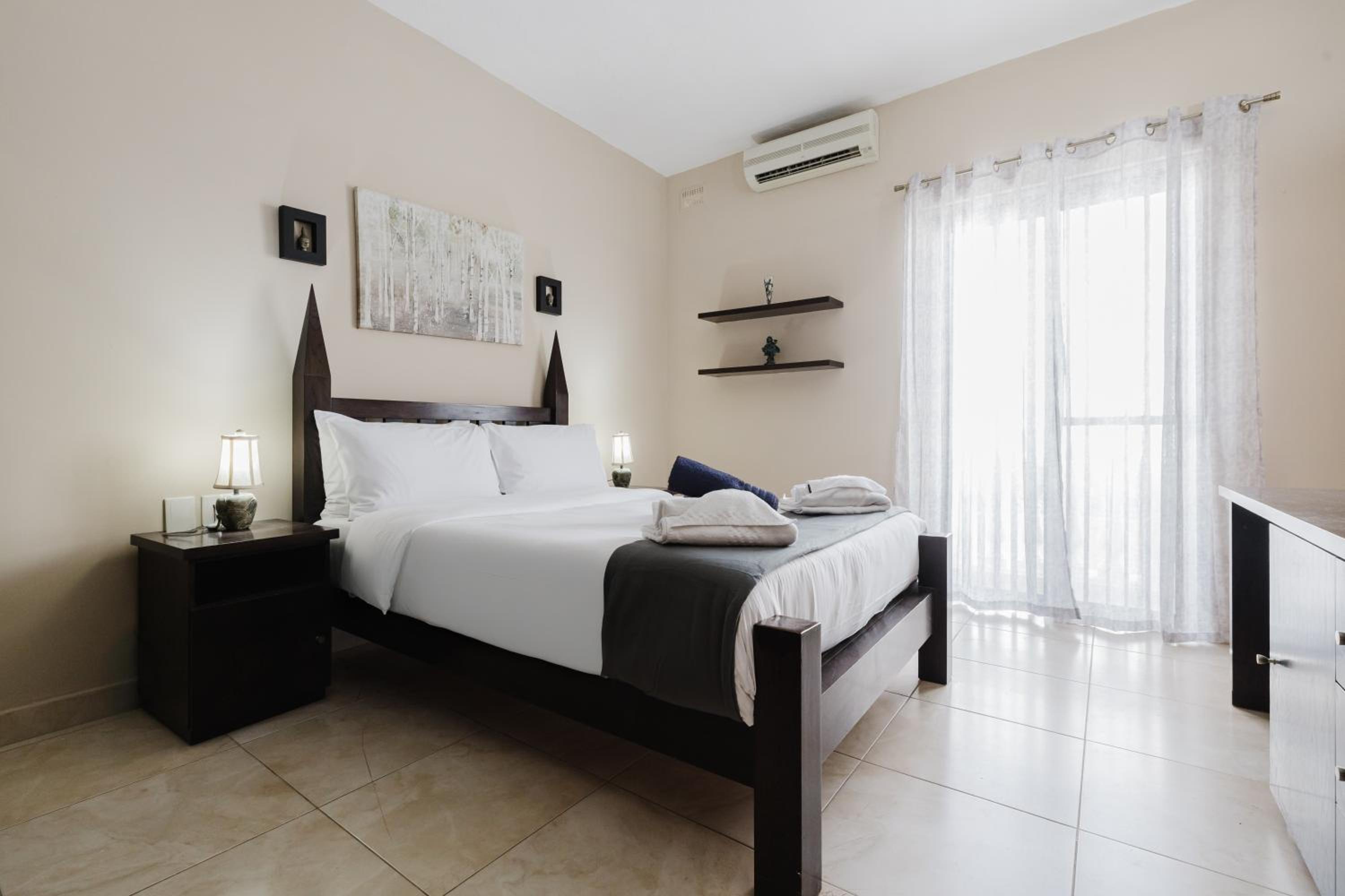 Mellieha villa w jacuzzi and pool table by Homely!