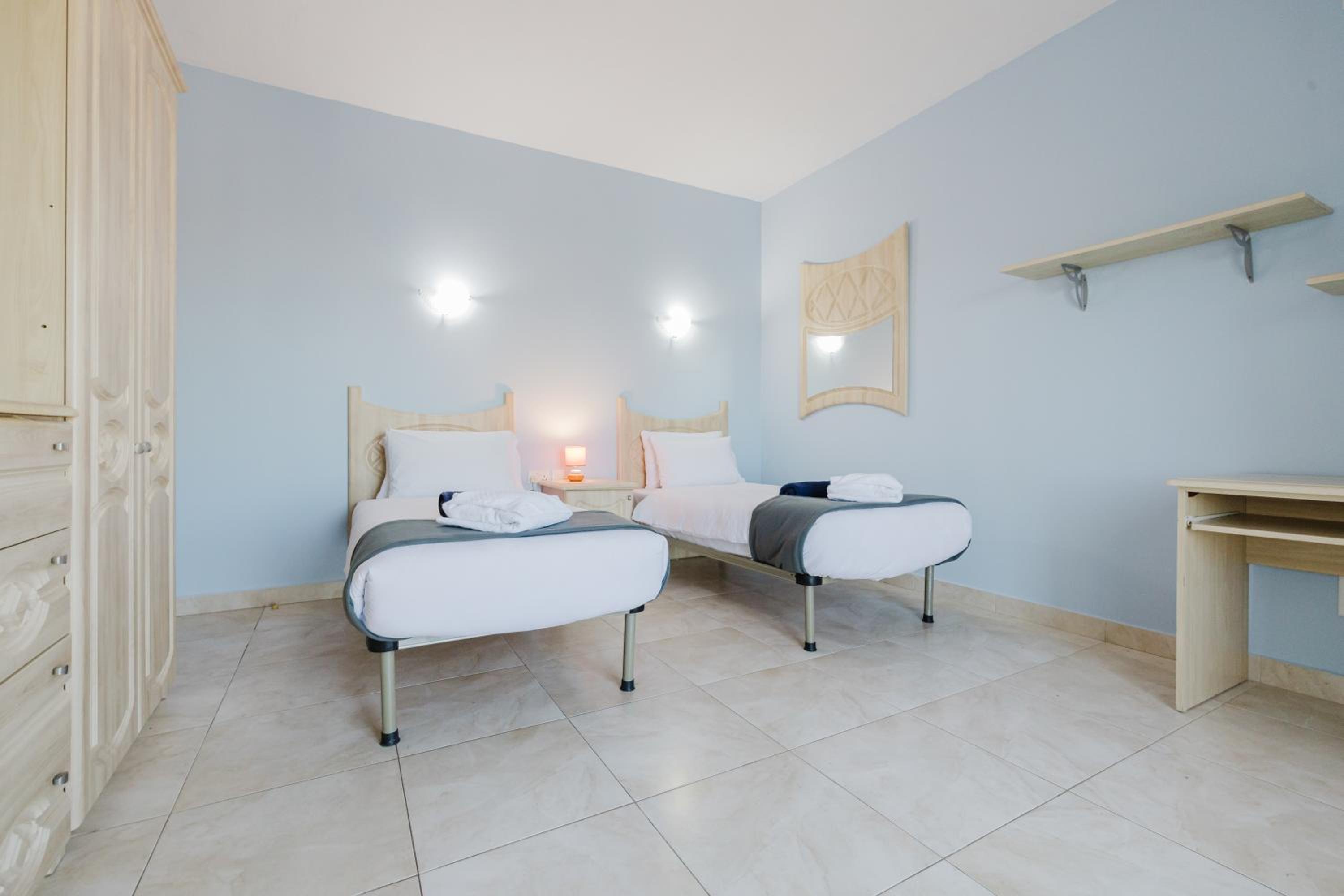 Mellieha villa w jacuzzi and pool table by Homely!