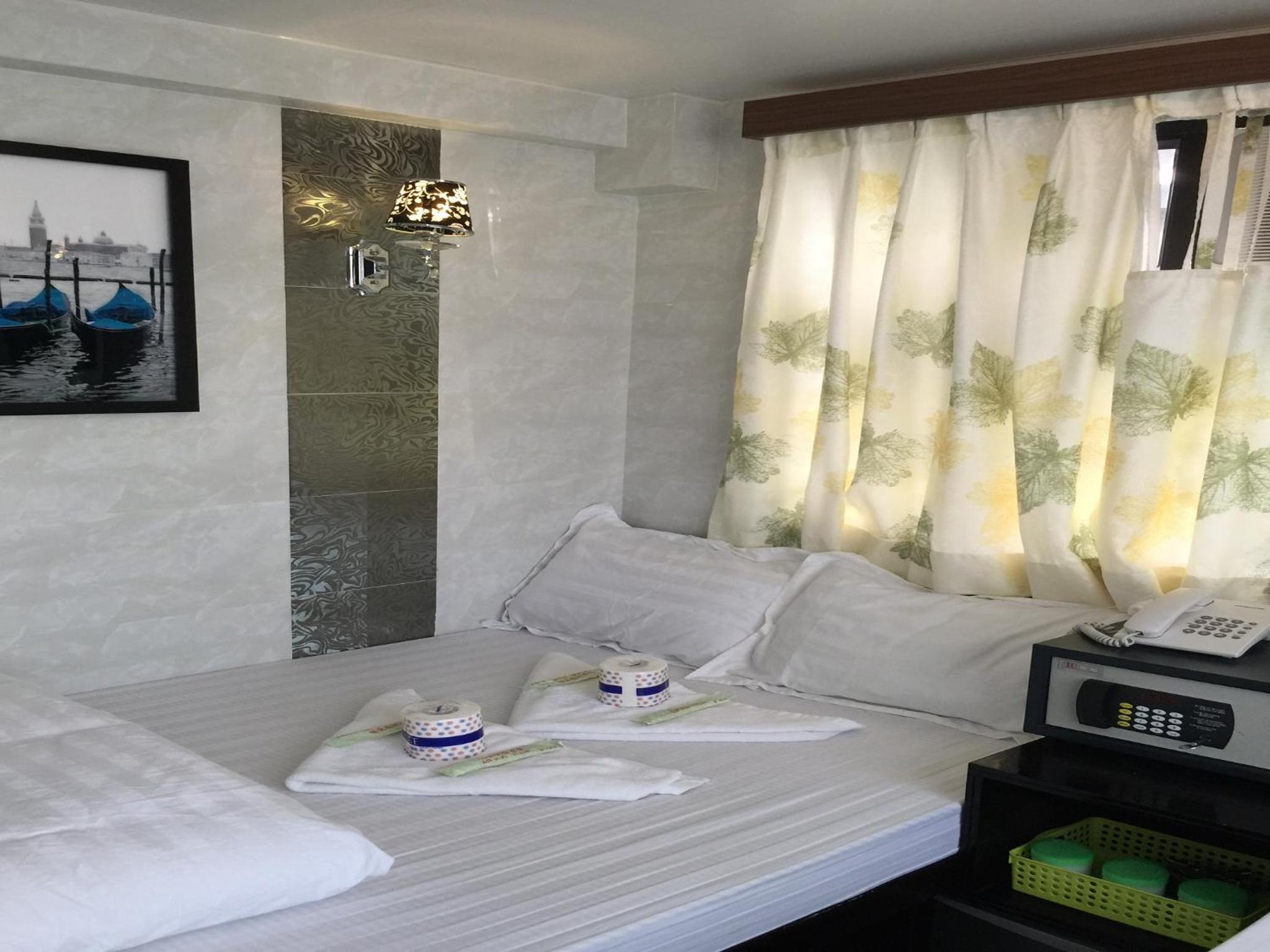 Skycity Hostel
