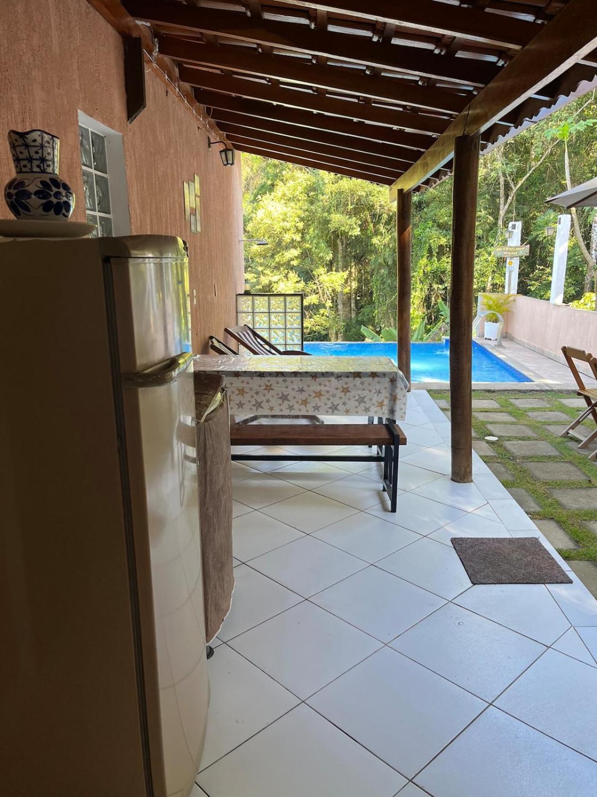 Refúgio com hidro, piscina e linda vista!
