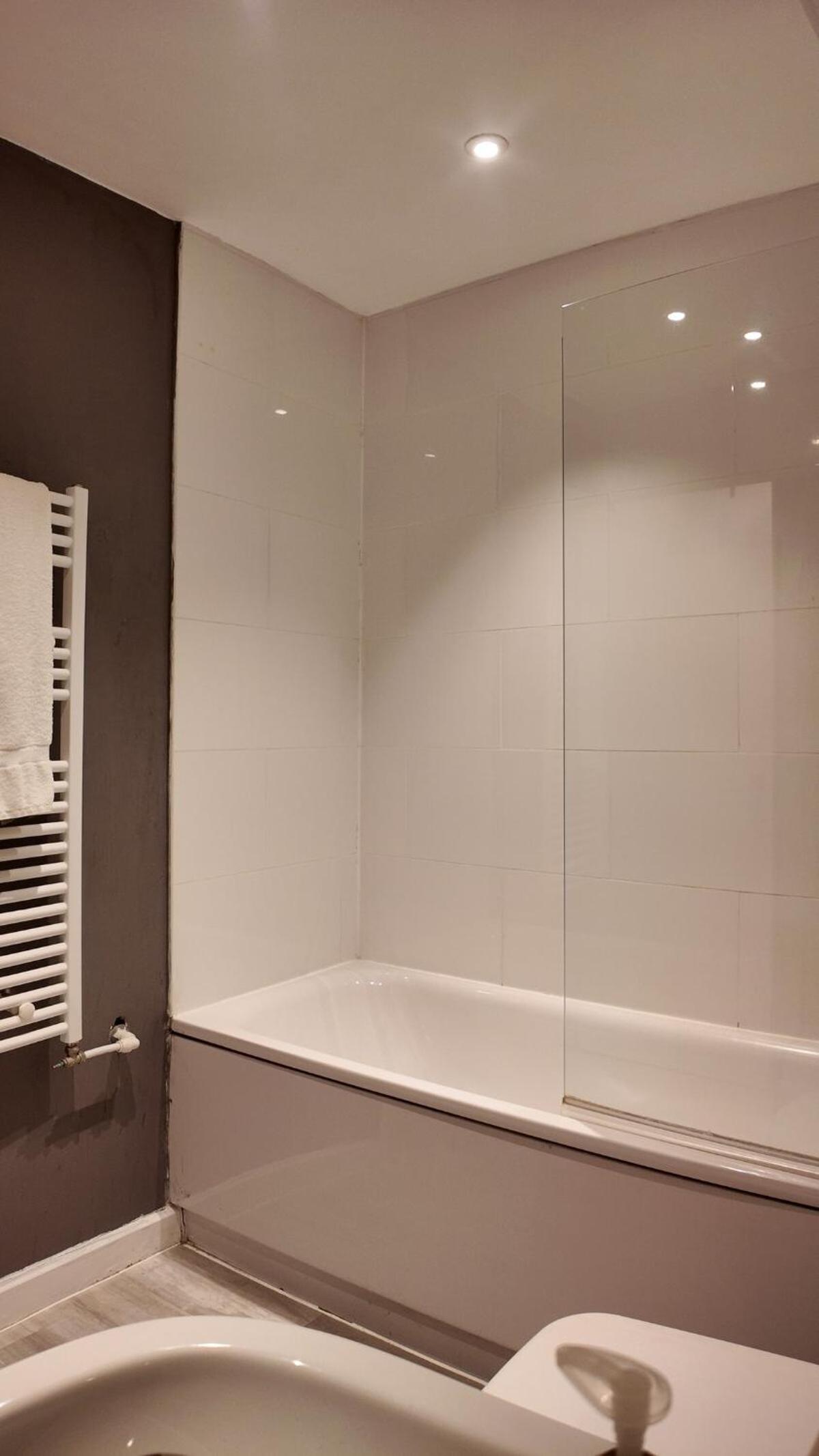 3 BHK Apt Haymarket Leicester Square Soho HY04