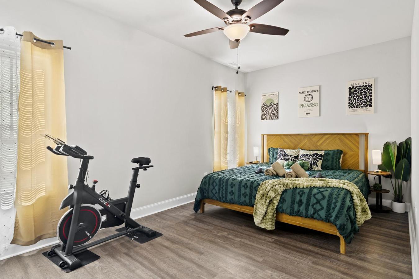 13 mins to Downtown & Stadium - Game Room - Game Day