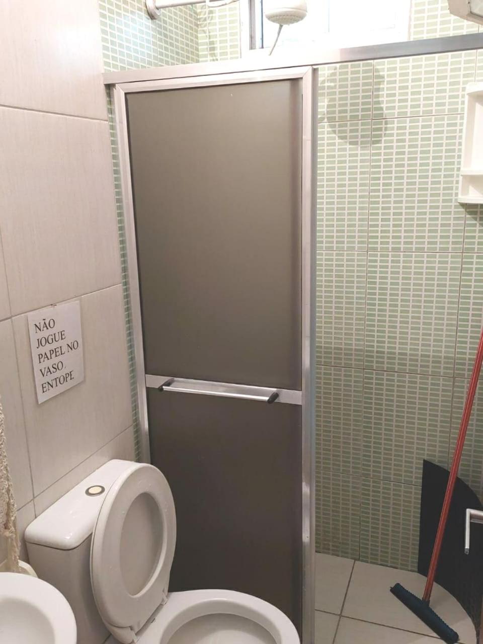 Cabo Frio - Peró - casa em condomínio com piscina e área de lazer, próximo das praias