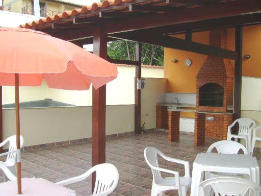 Cabo Frio - Peró - casa em condomínio com piscina e área de lazer, próximo das praias