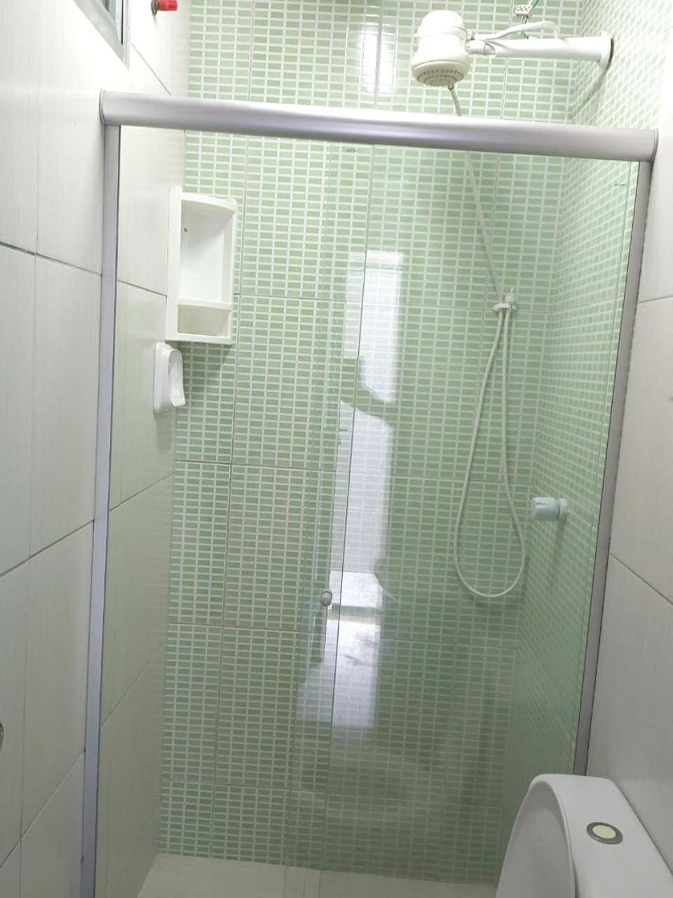 Cabo Frio - Peró - casa em condomínio com piscina e área de lazer, próximo das praias
