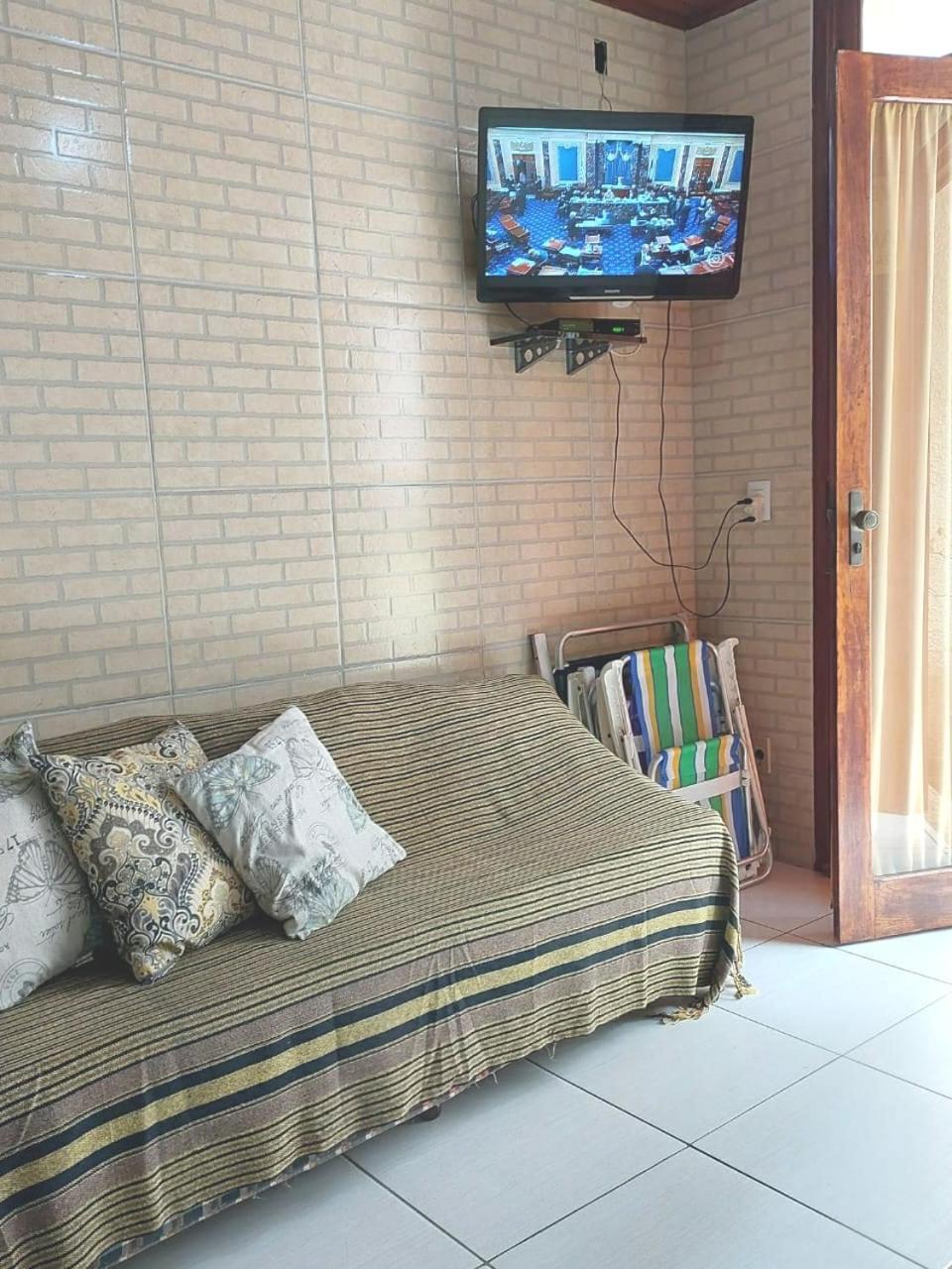 Cabo Frio - Peró - casa em condomínio com piscina e área de lazer, próximo das praias