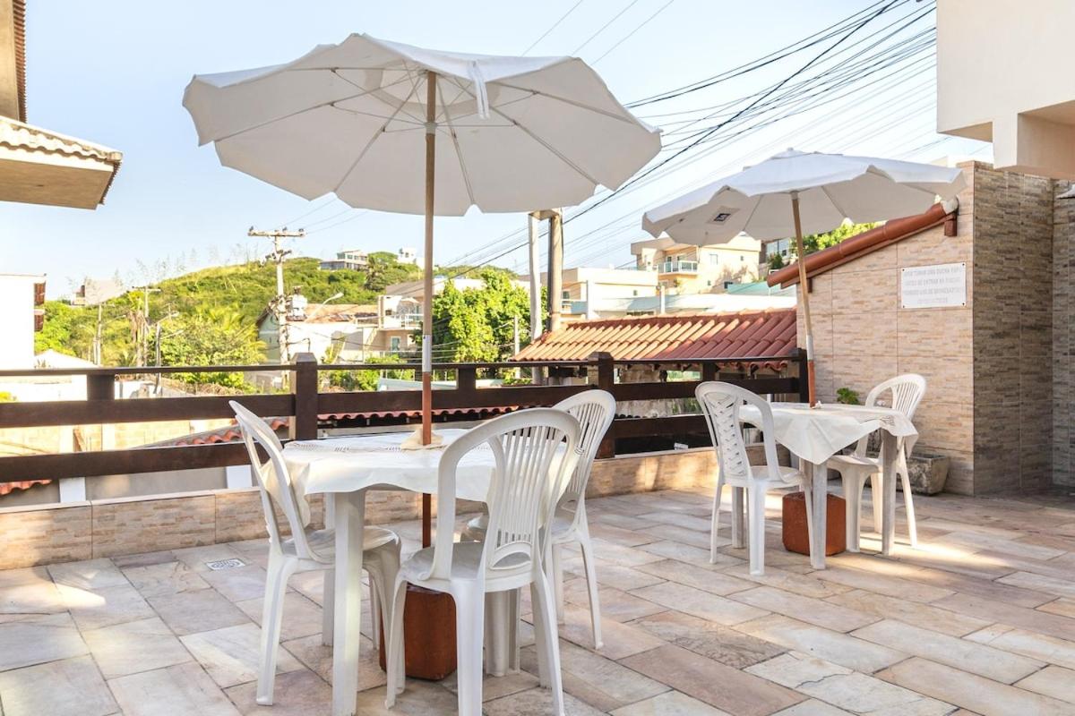 Cabo Frio - Peró - casa em condomínio com piscina e área de lazer, próximo das praias