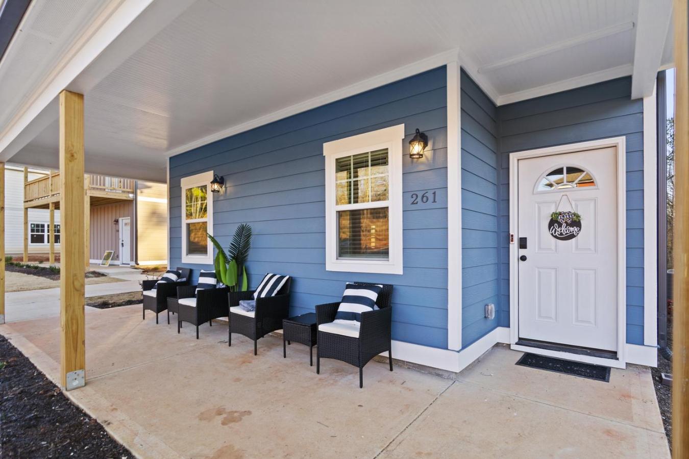 13 mins to Downtown & Stadium - Game Room - Game Day