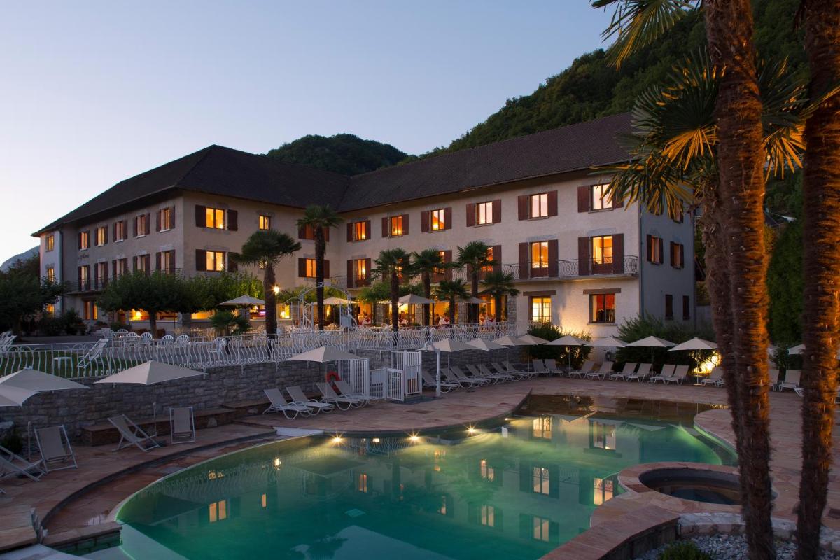 Hotel Hôtel Les Grillons