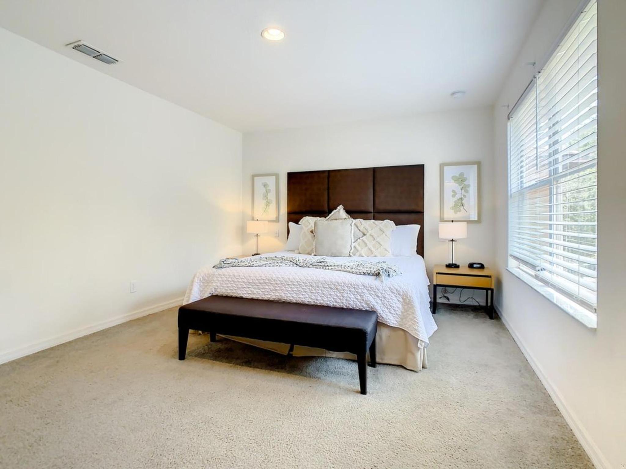 Luxury Townhome Near Disney w/ Resort Amenities