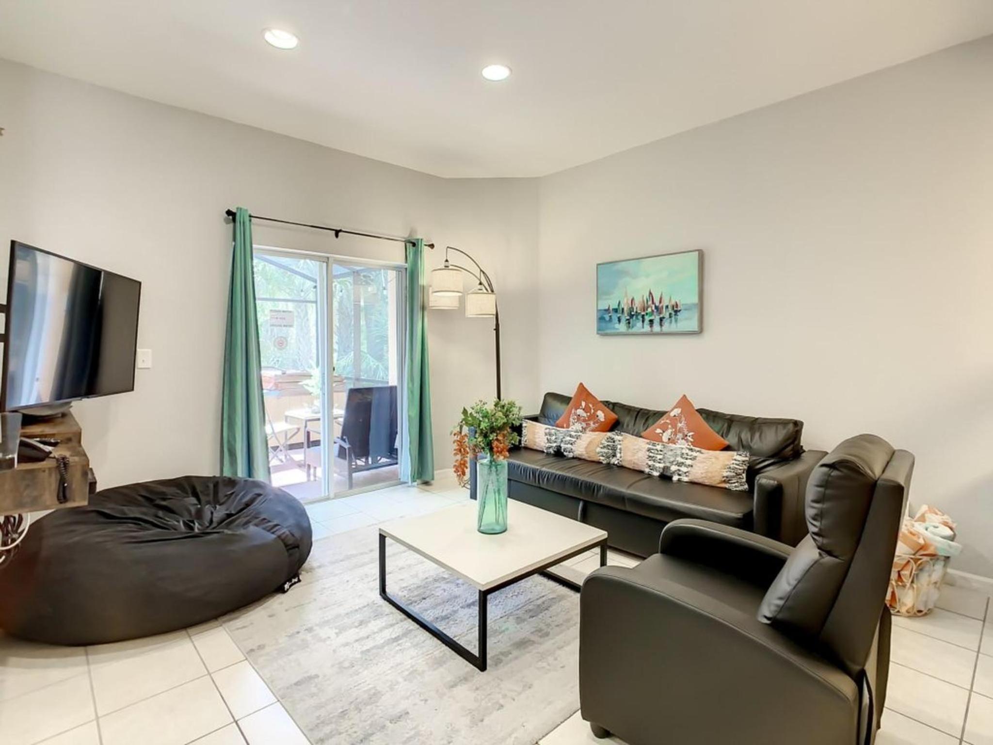 Luxury Townhome Near Disney w/ Resort Amenities
