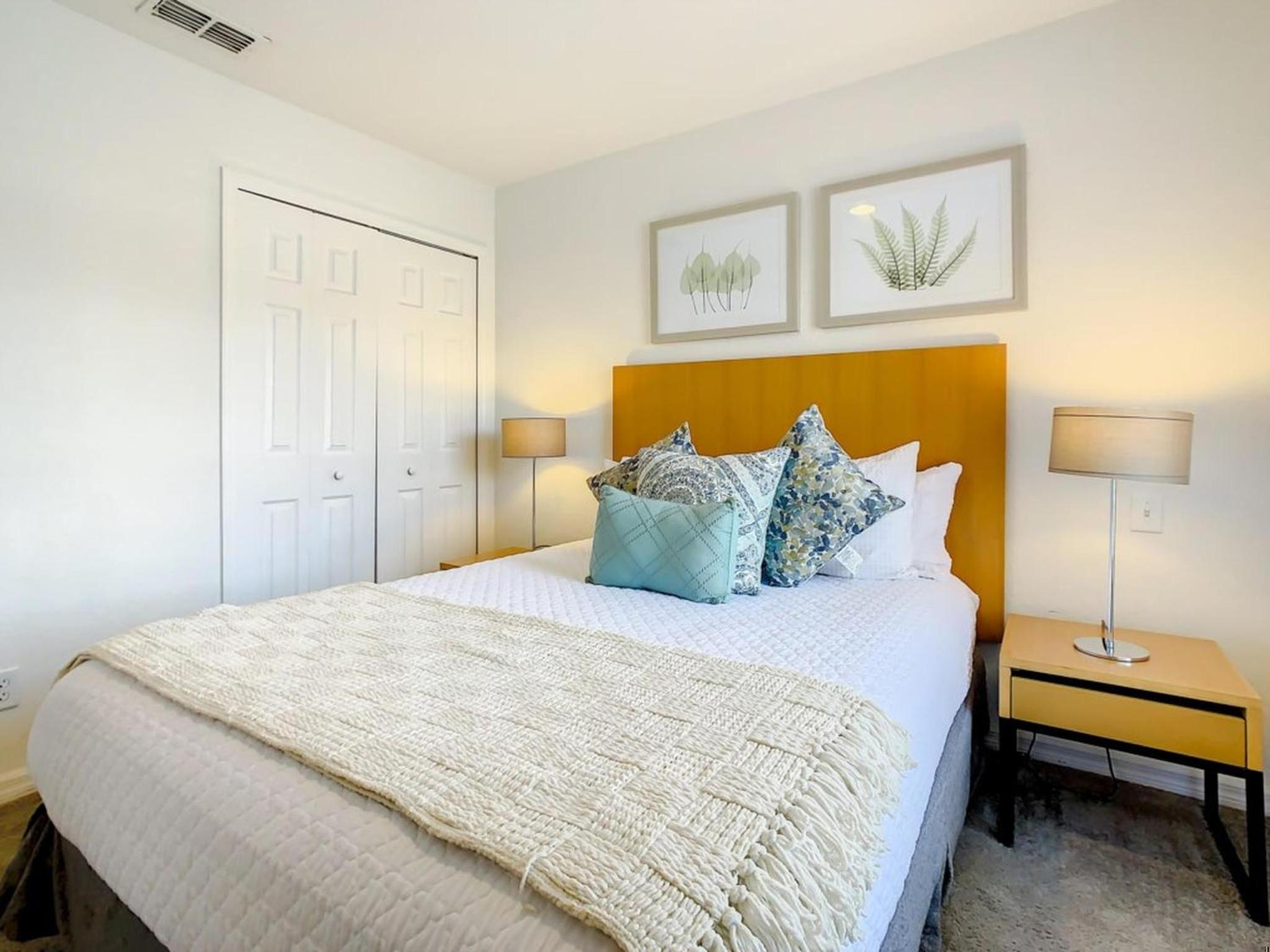 Luxury Townhome Near Disney w/ Resort Amenities