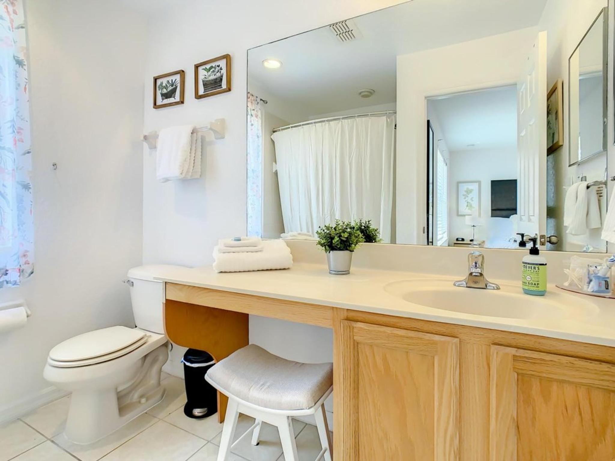 Luxury Townhome Near Disney w/ Resort Amenities