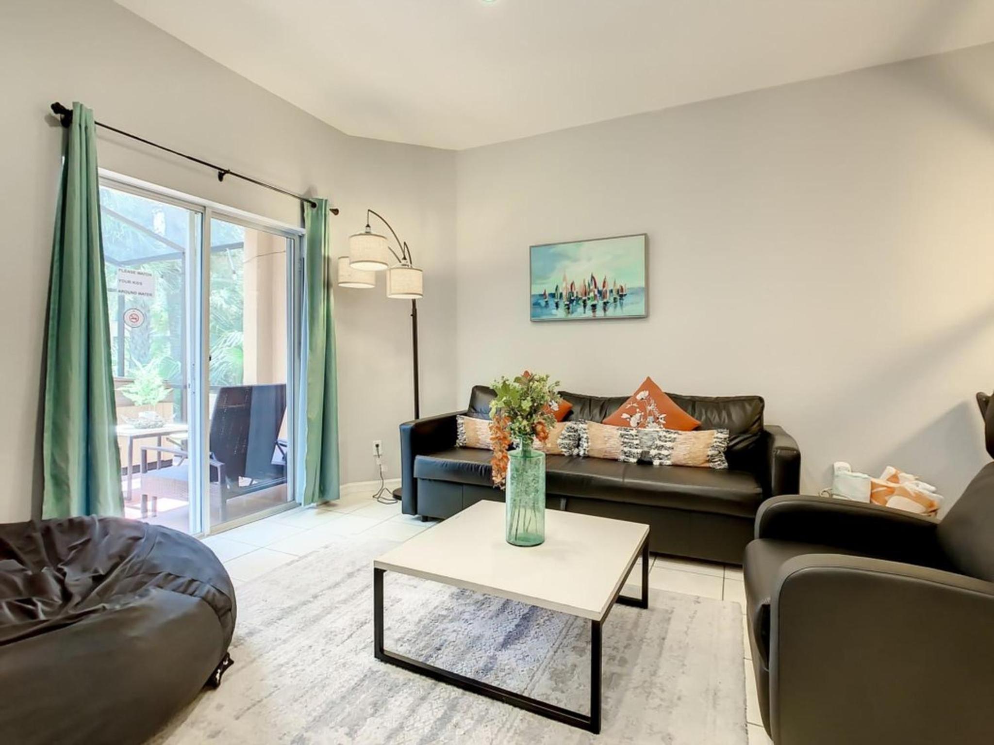 Luxury Townhome Near Disney w/ Resort Amenities