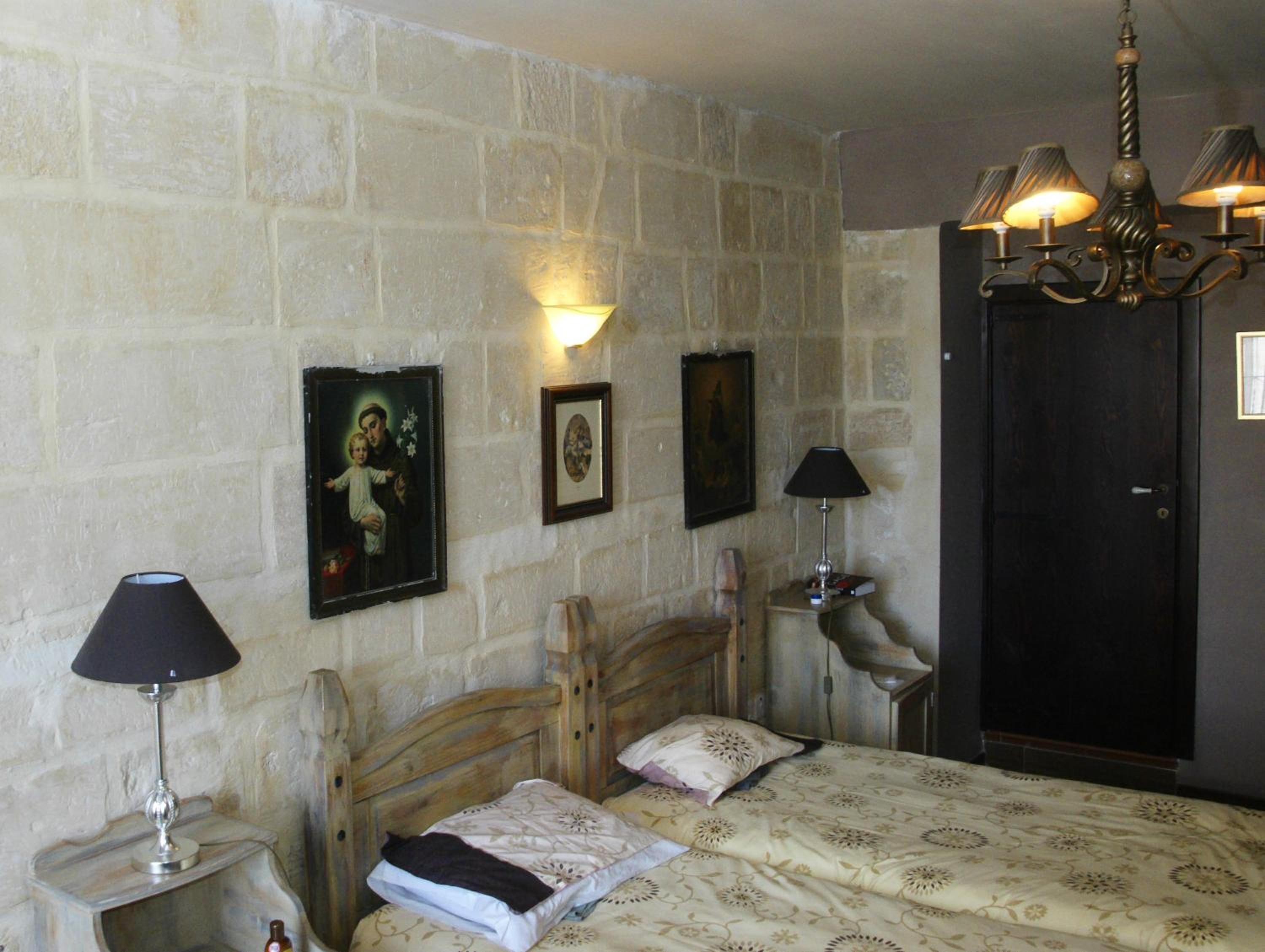 Photo 37