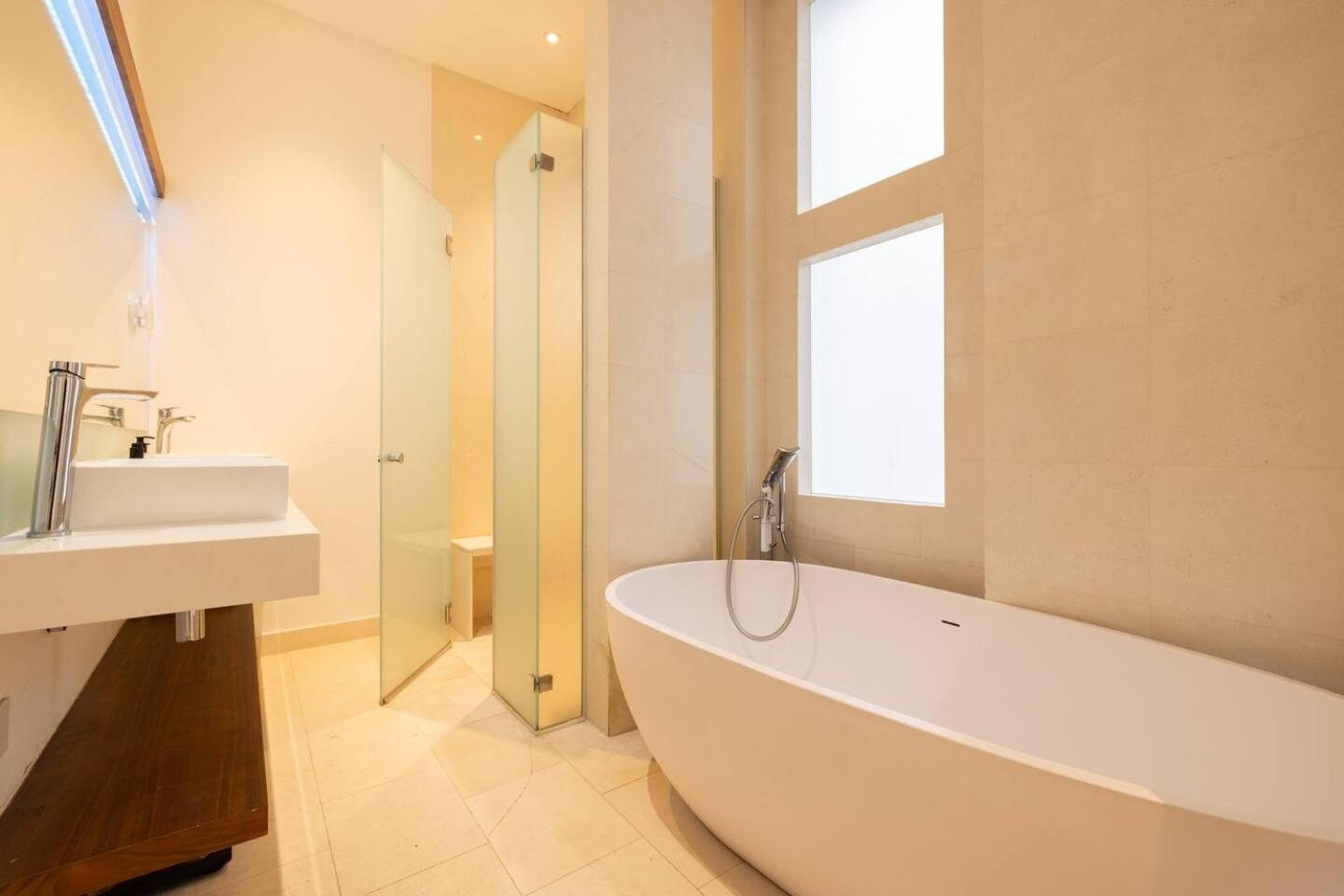 Luxury one bed flat - South Kensington
