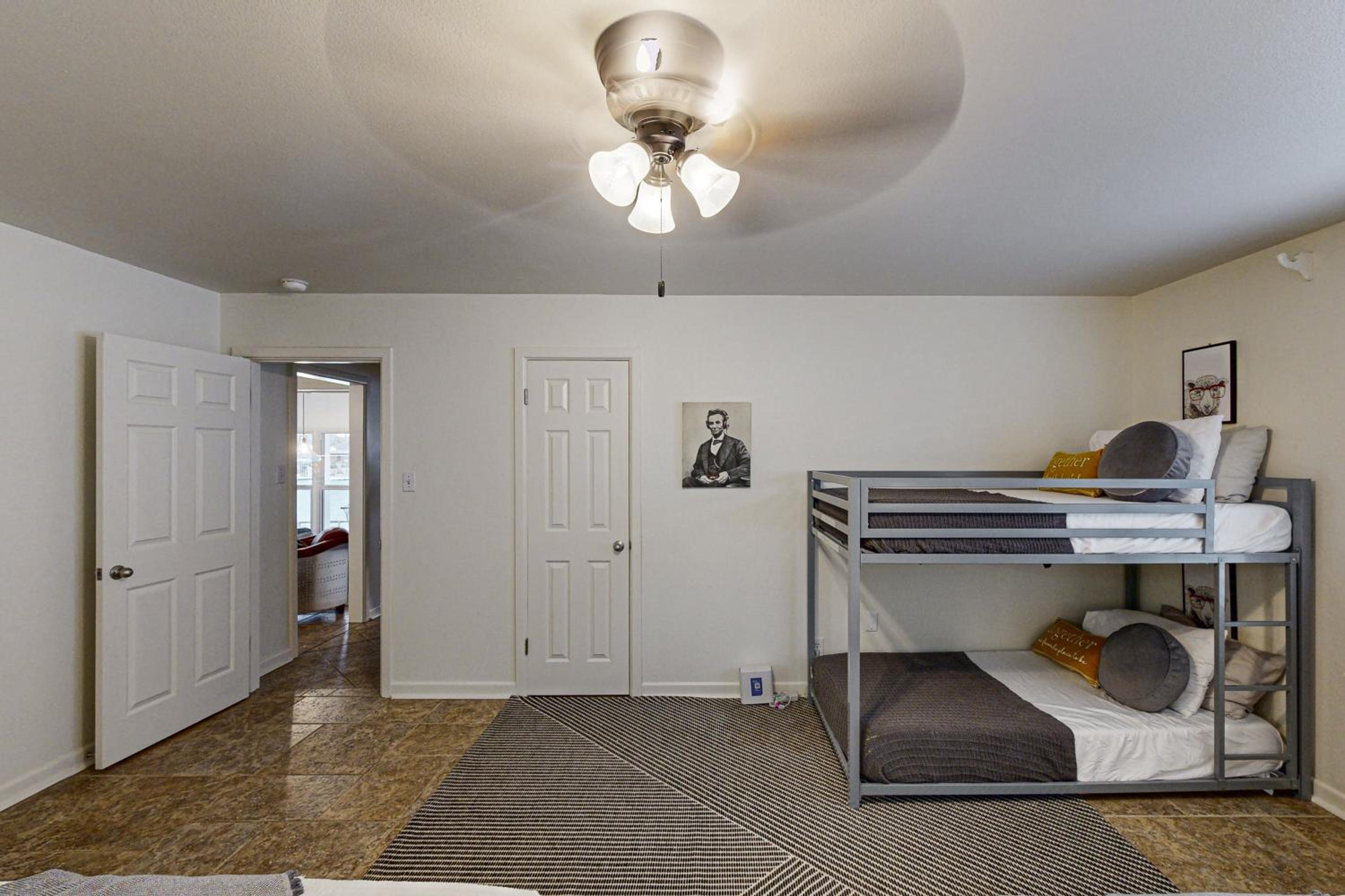 2 BR Lakefront Home W and Dock, Patio and BBQ Grill