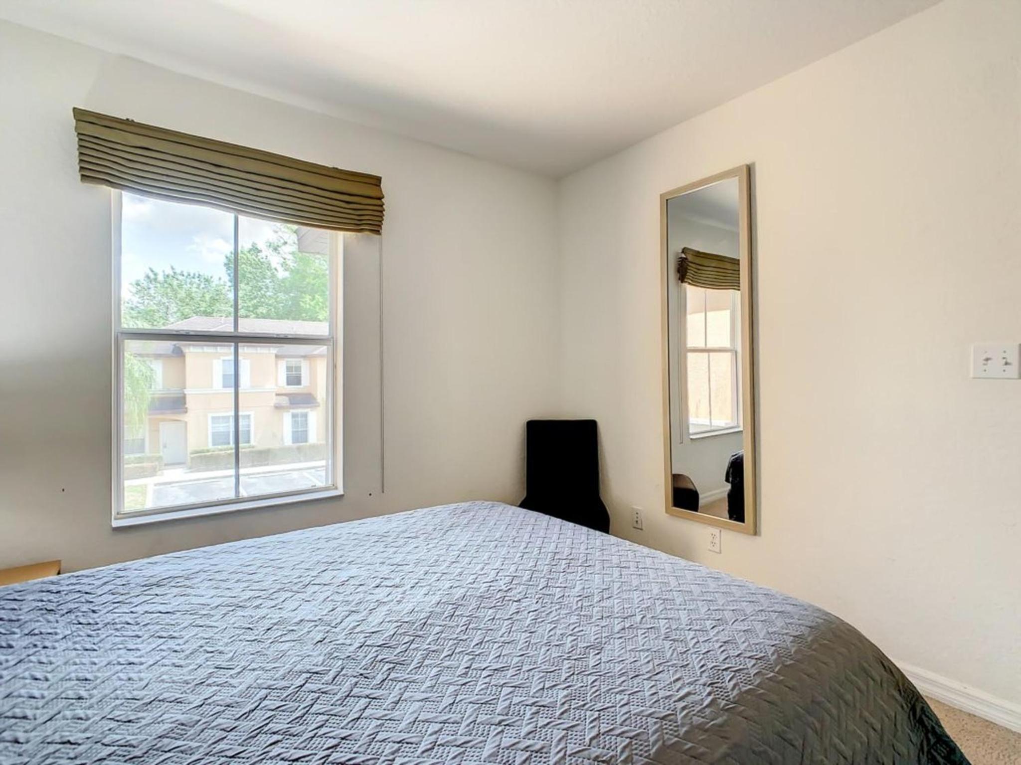 Regal Oaks Getaway: Resort Living Near Disney