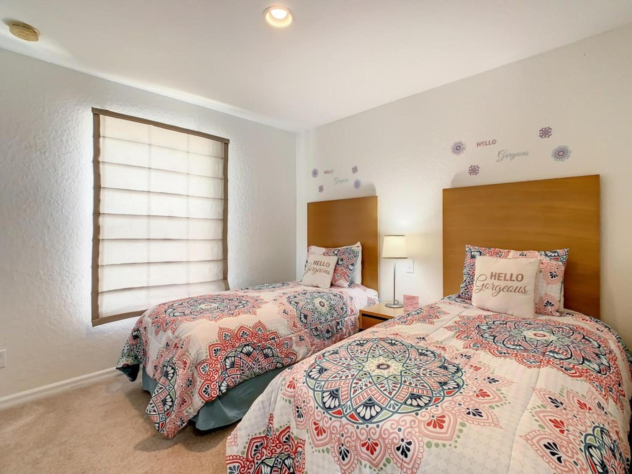 Regal Oaks Getaway: Resort Living Near Disney
