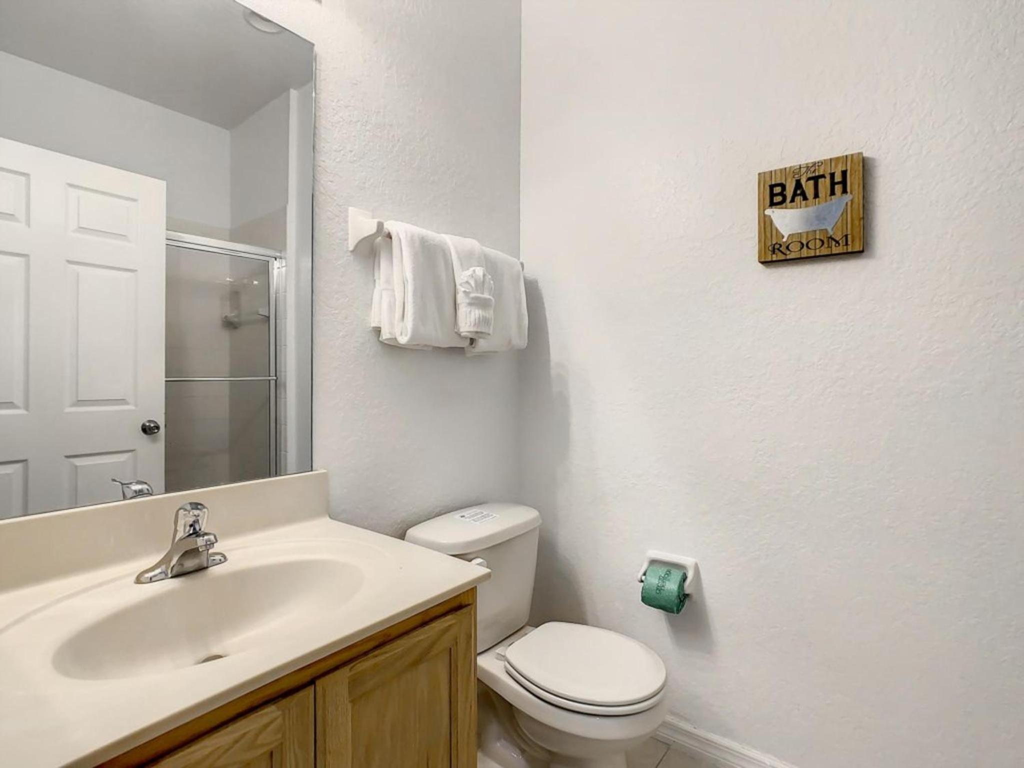Regal Oaks Getaway: Resort Living Near Disney