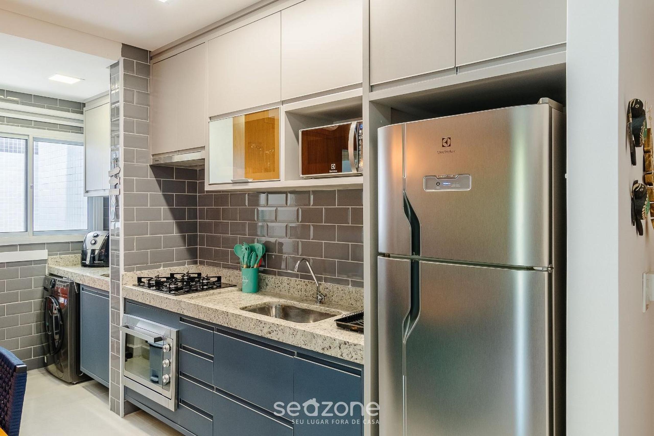Apt with BBQ 500m from the Beach IRE0022
