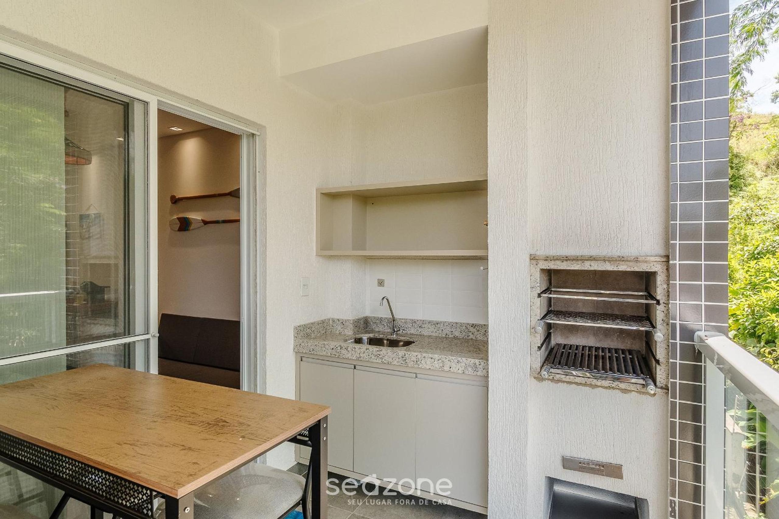 Apt with BBQ 500m from the Beach IRE0022