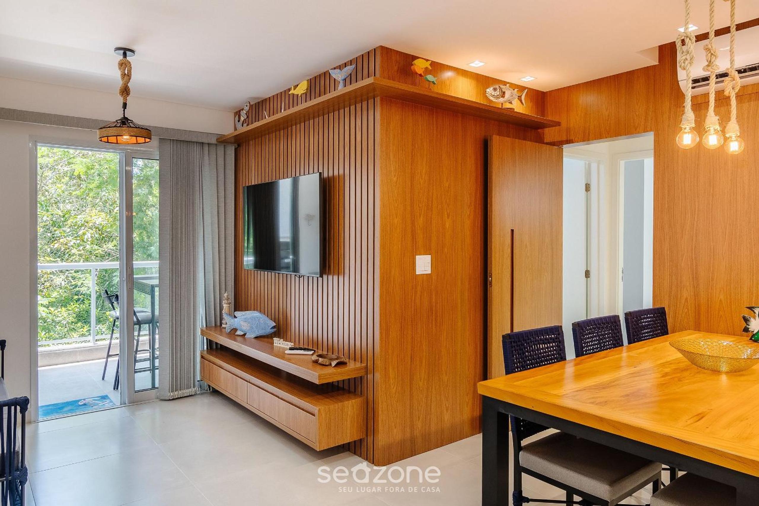 Apt with BBQ 500m from the Beach IRE0022