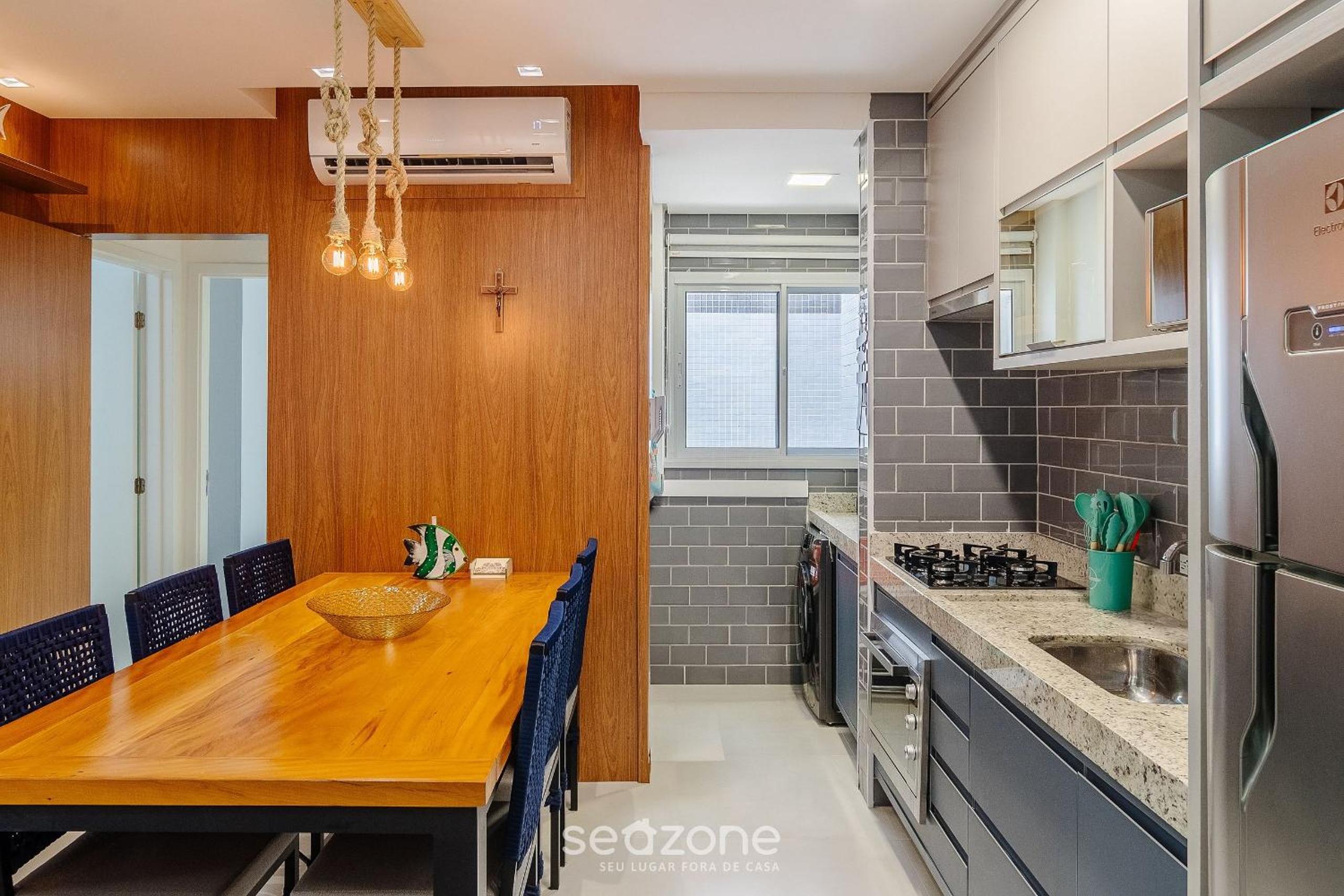 Apt with BBQ 500m from the Beach IRE0022
