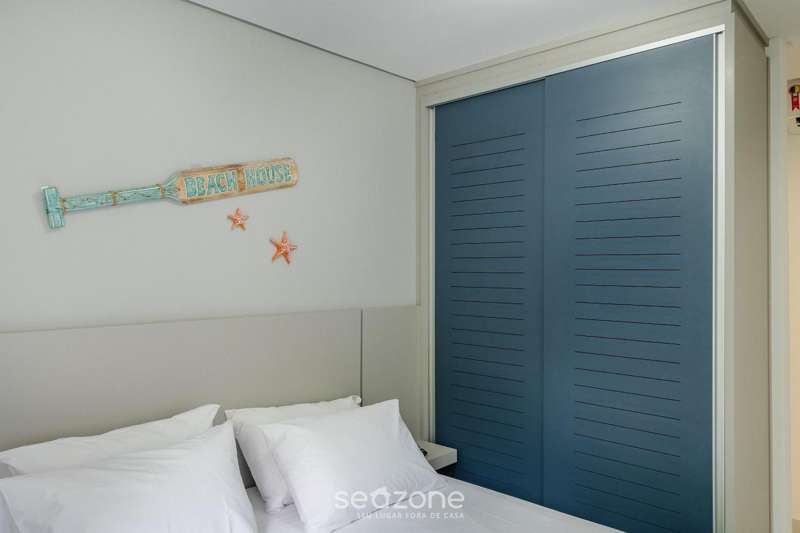Apt with BBQ 500m from the Beach IRE0022