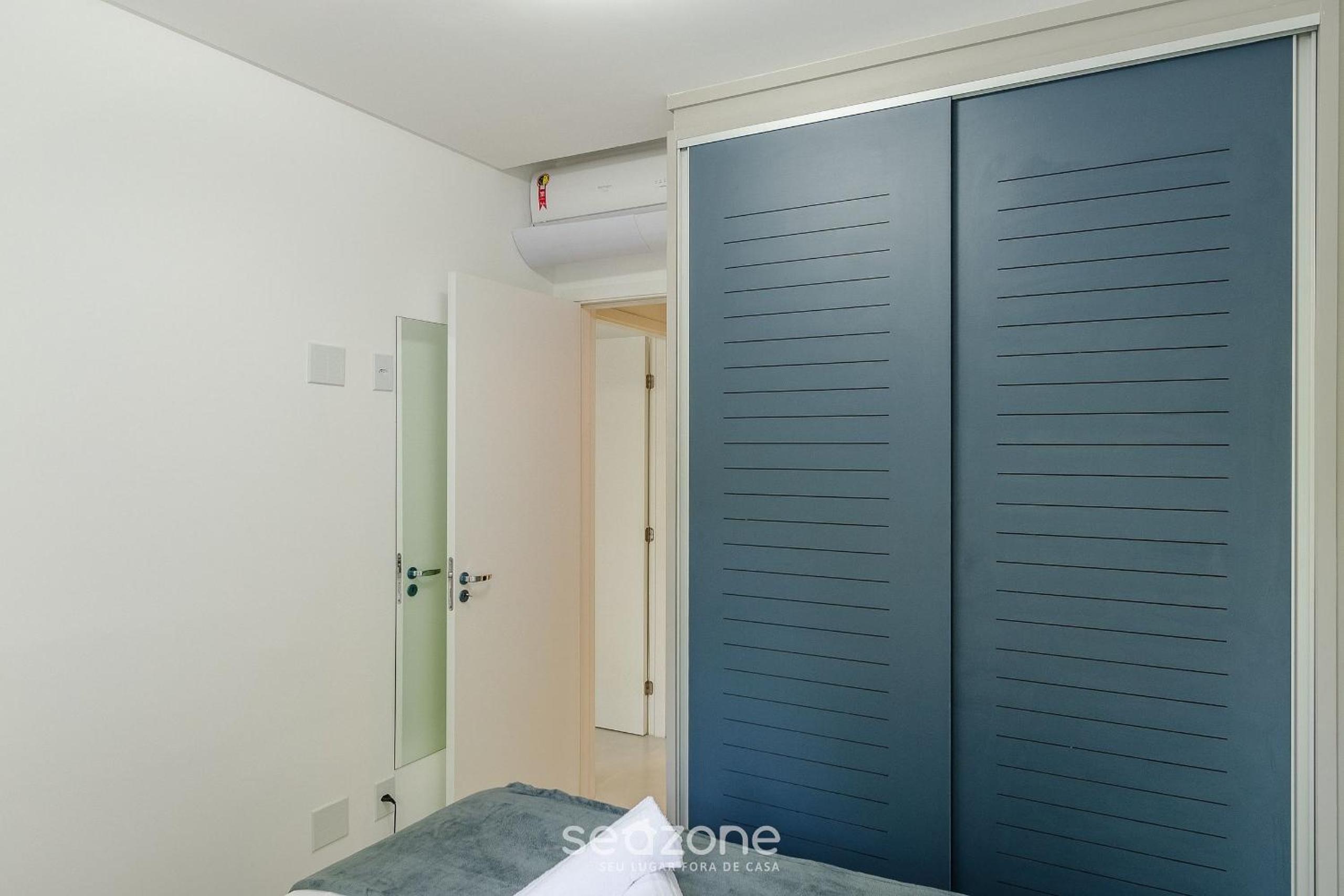 Apt with BBQ 500m from the Beach IRE0022